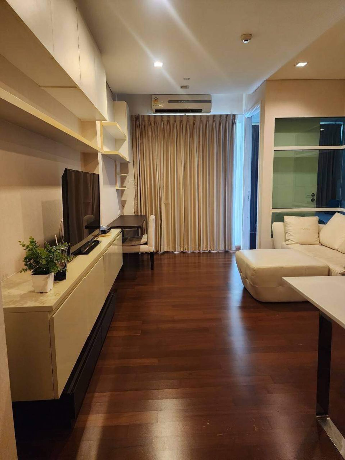 For SaleCondoSukhumvit, Asoke, Thonglor : 44 sq.m. Ivy Thonglor Condo for sale, 1 bedroom, 1 bedroom, 1 bathroom, price 7.3 million baht. Contact: 095-9571441 ID Line: nada_sara