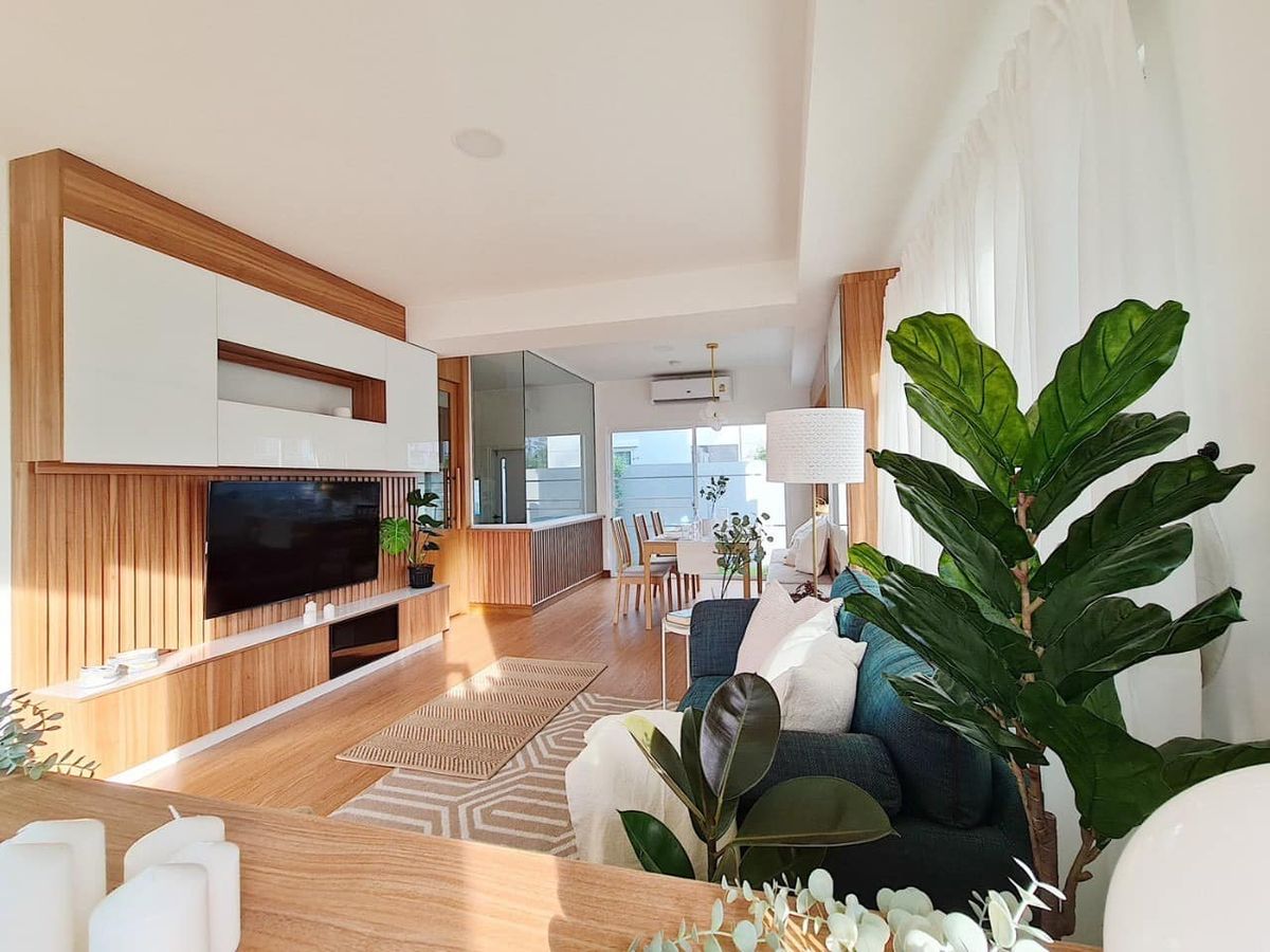 ให้เช่าทาวน์โฮมบางนา แบริ่ง ลาซาล : D194 Indy 1 Bang Na Ramkhamhaeng For Rent 