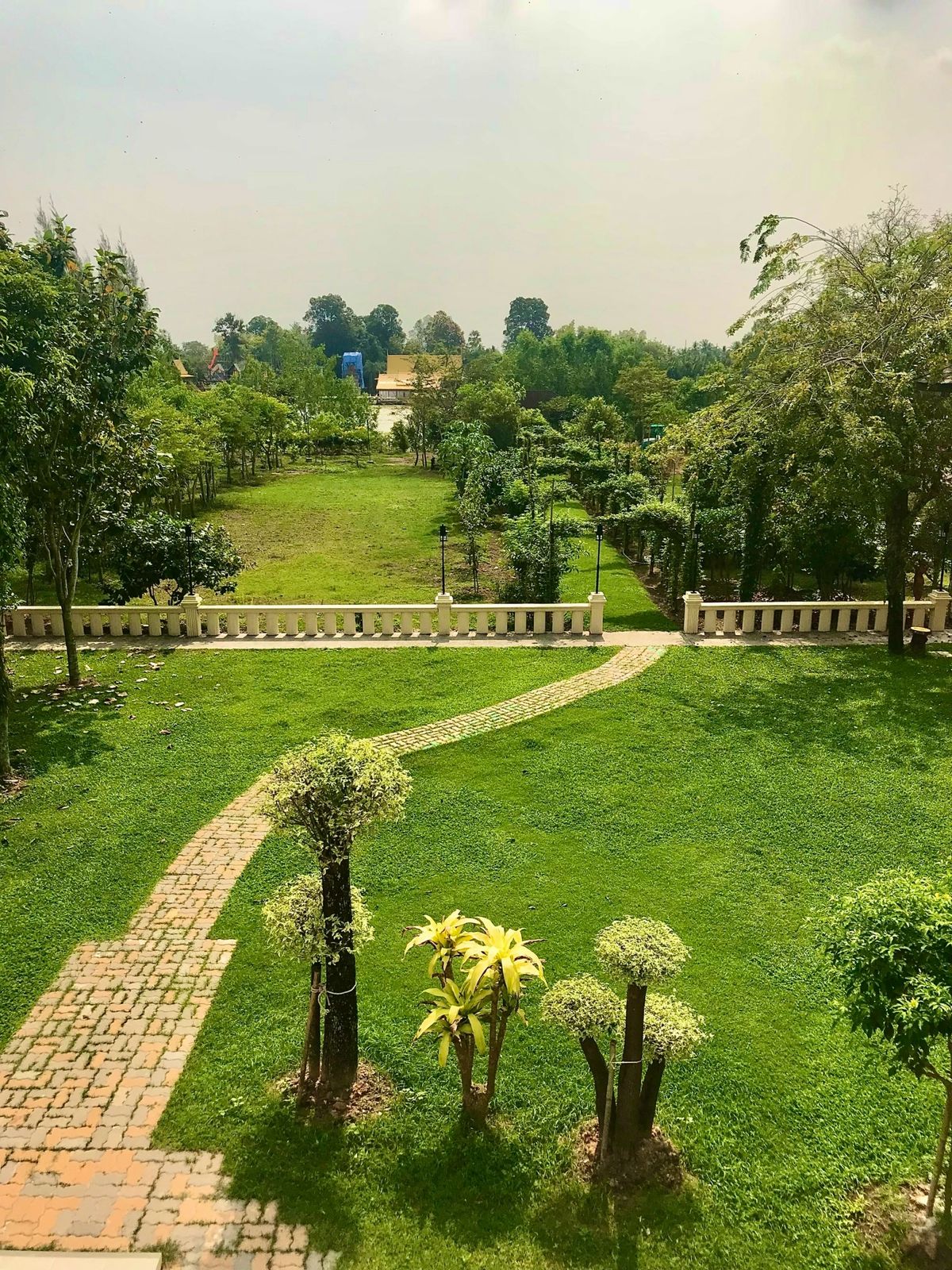 For SaleLandChachoengsao : Land for sale with buildings 9 rai 118 sq.w., a holiday home, Bang Khla, Chachoengsao