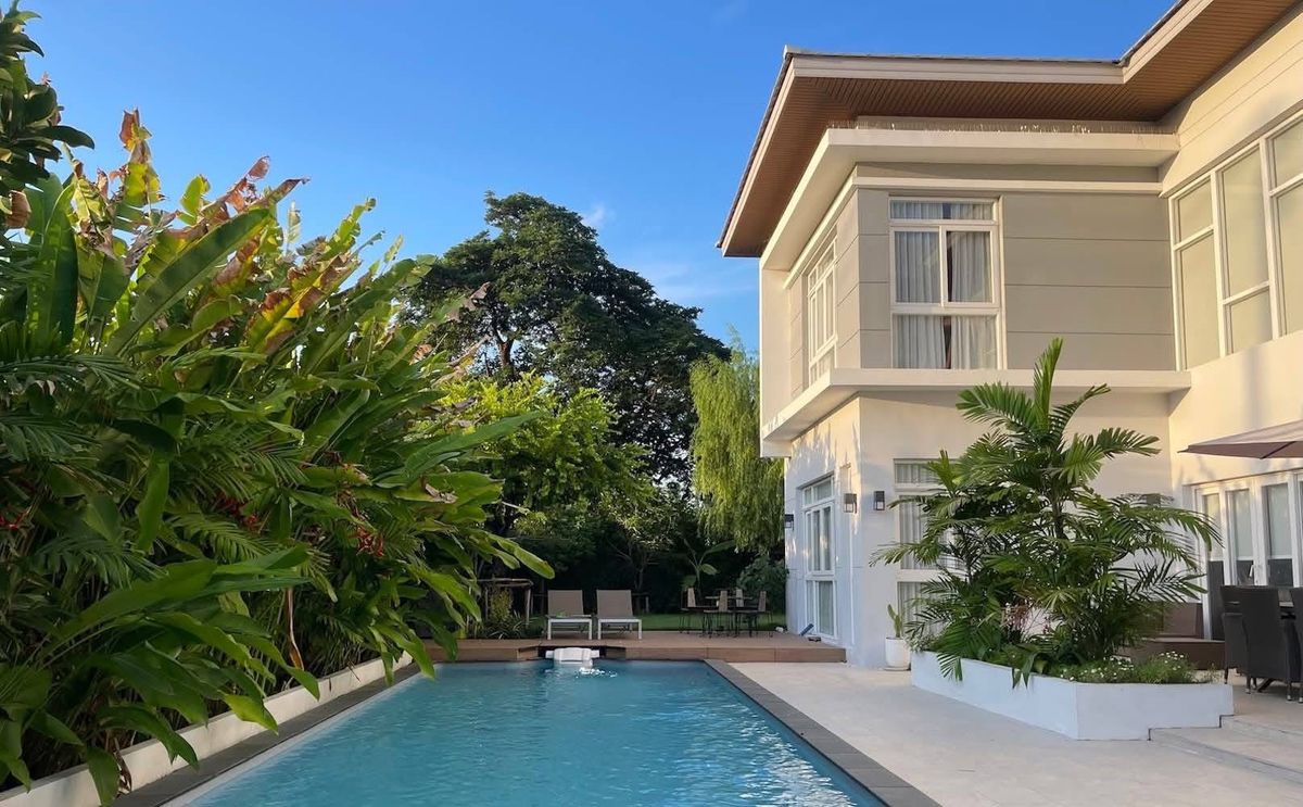 ขายบ้านสมุทรปราการ สำโรง : ขาย บ้านเดี่ยว 2 ชั้น ✨️Pool villa 4 ห้องนอน หมู่บ้านวินด์มิลล์ พาร์คบางนา พร้อมอยู่🎄#ASB-0156