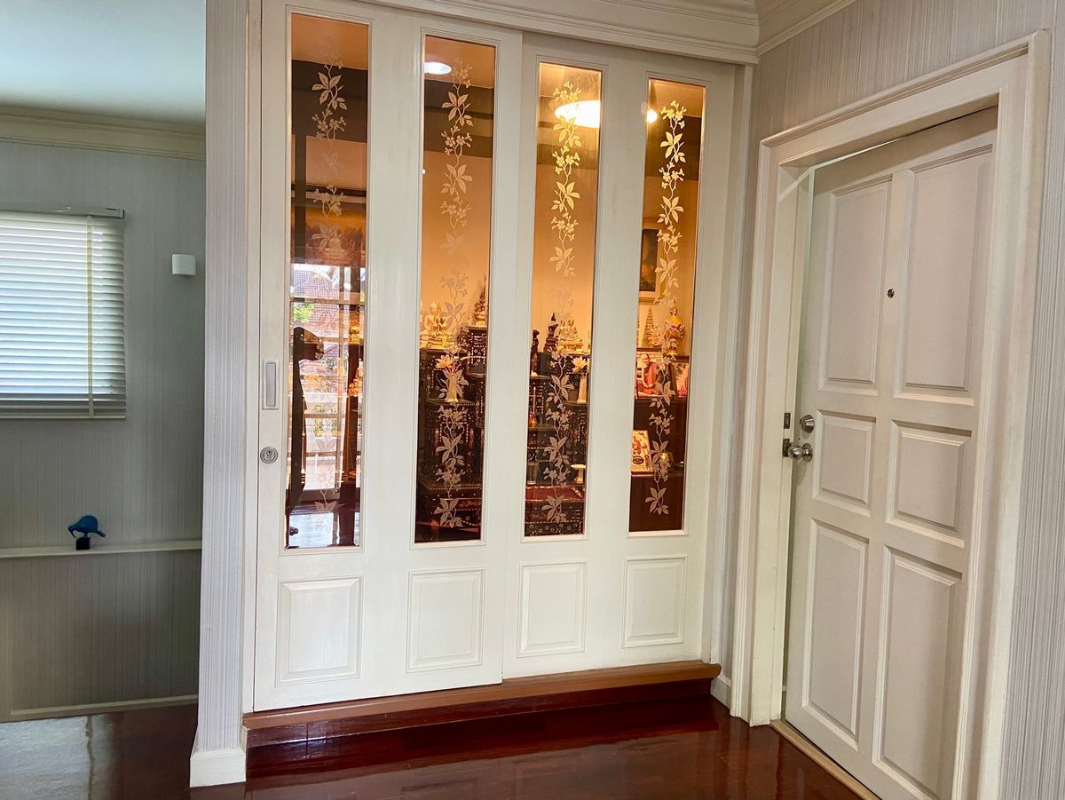 For SaleHousePattanakan, Srinakarin : For SALE 2-storey house, 5 bedrooms, Ekphailin Village, Srinakarin project [HV250106]