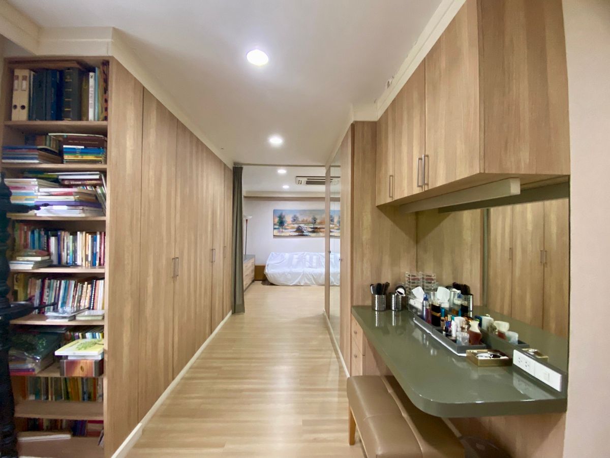 For SaleHousePattanakan, Srinakarin : For SALE 2-storey house, 5 bedrooms, Ekphailin Village, Srinakarin project [HV250106]