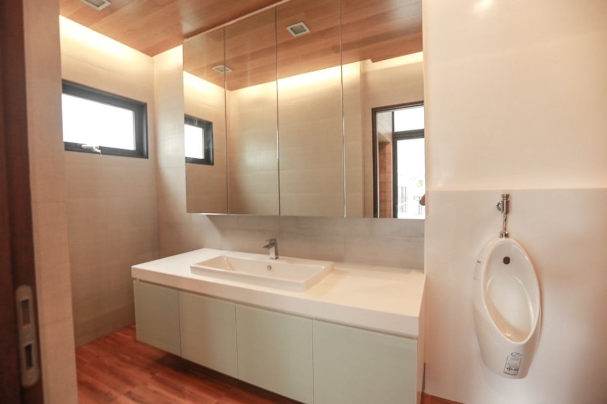 For SaleHouseBang Sue, Wong Sawang, Tao Pun : 📢👇 บ้านเดี่ยว สร้างใหม่ 3 ชั้น พร้อมลิฟท์ และ สระว่ายน้ำเกลือ ในบ้าน สไตล์โมเดิร์น อยู่ในแหล่งชุมชน เดินทางสะดวกหลายเส้นทาง