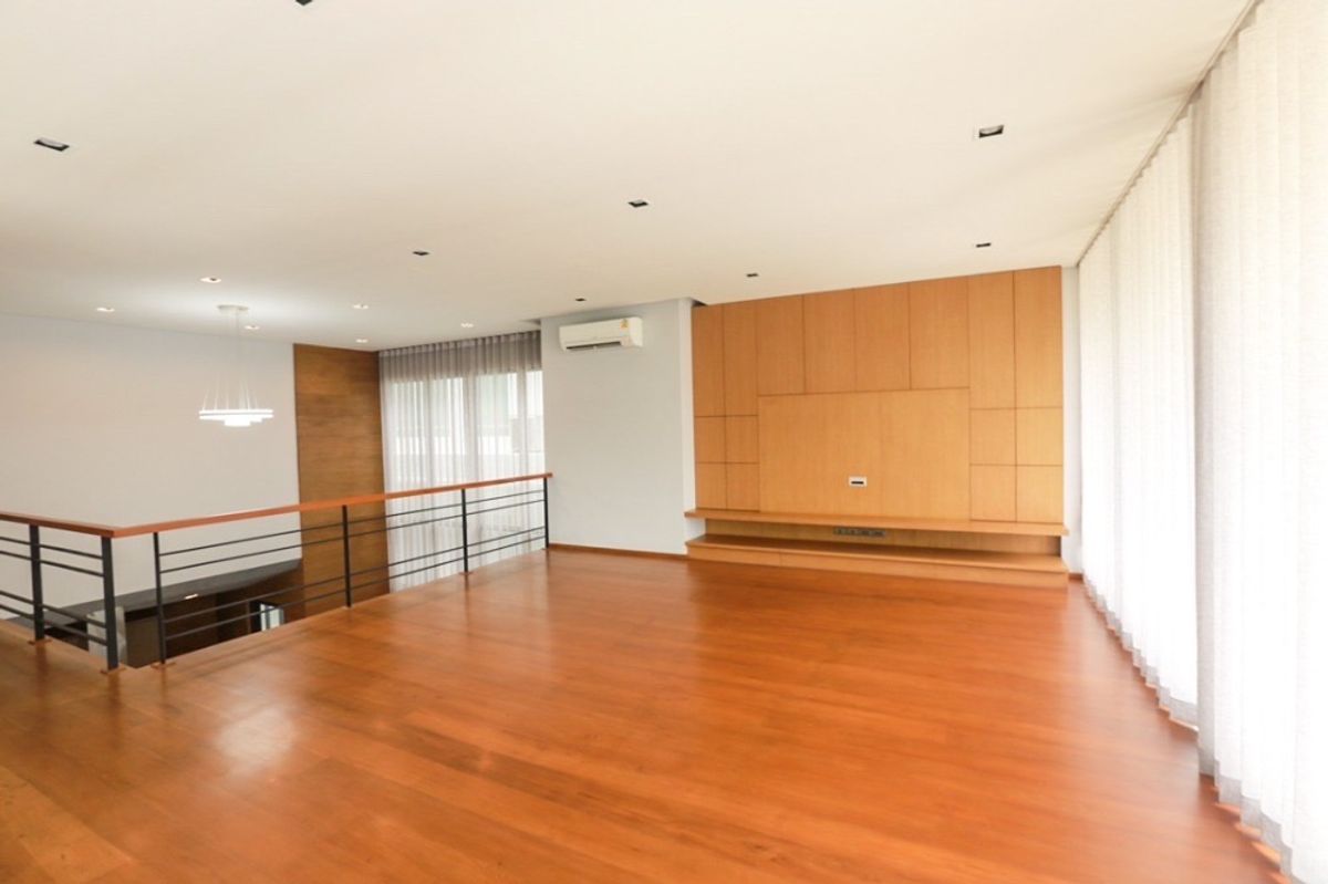 For SaleHouseBang Sue, Wong Sawang, Tao Pun : 📢👇 บ้านเดี่ยว สร้างใหม่ 3 ชั้น พร้อมลิฟท์ และ สระว่ายน้ำเกลือ ในบ้าน สไตล์โมเดิร์น อยู่ในแหล่งชุมชน เดินทางสะดวกหลายเส้นทาง