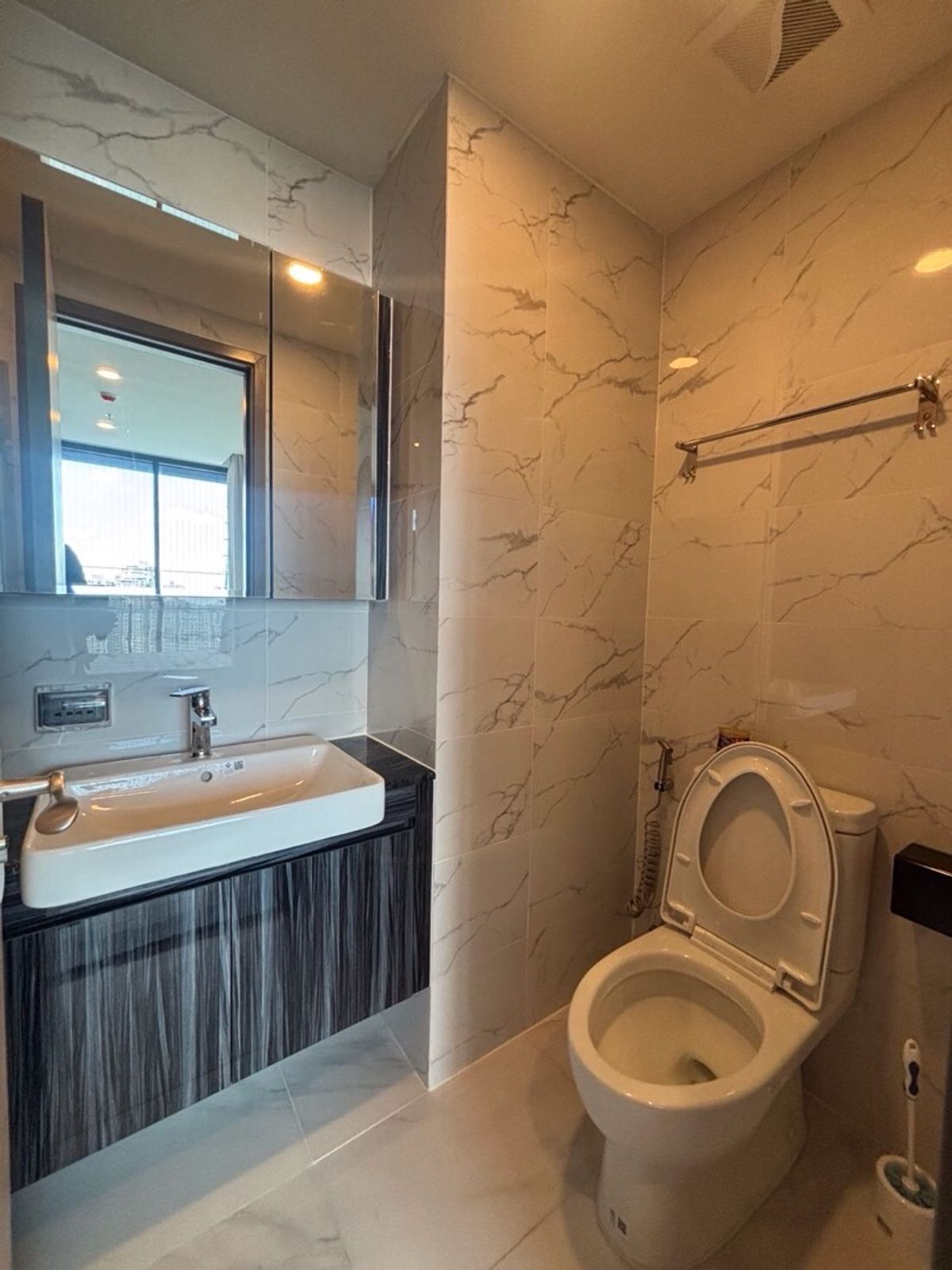 คอนโดพระราม 3 สาธุประดิษฐ์ : ขาย/เช่า คอนโดแซฟไฟร์ ลักซูเรียส พระราม3 