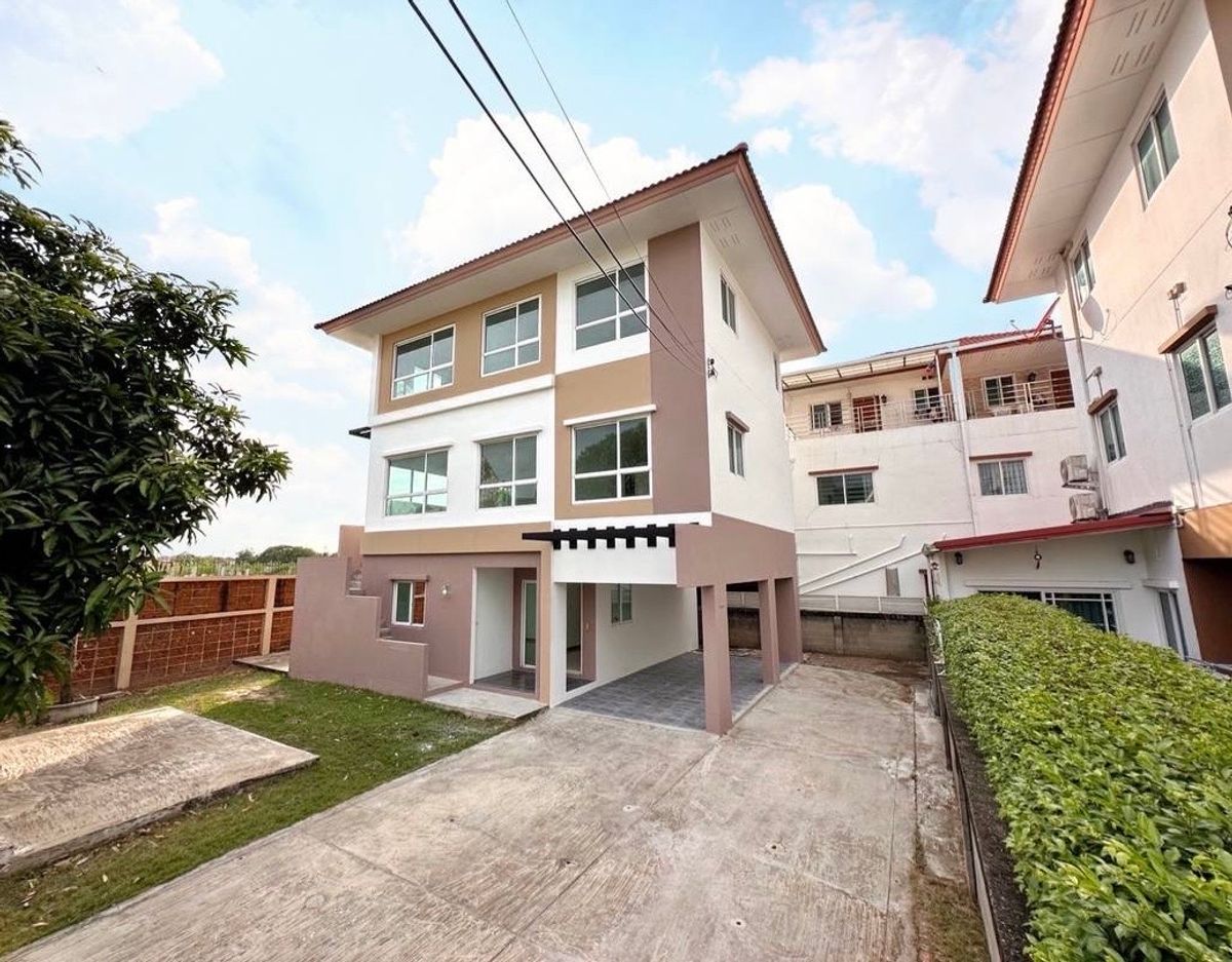 For SaleHouseRama5, Ratchapruek, Bangkruai : 🏡 3-storey detached house, Casa Ville Ratchapruek-Chaeng Watthana 75.8 sq.wah (opposite Robinson Ratchapruek) ✨✨