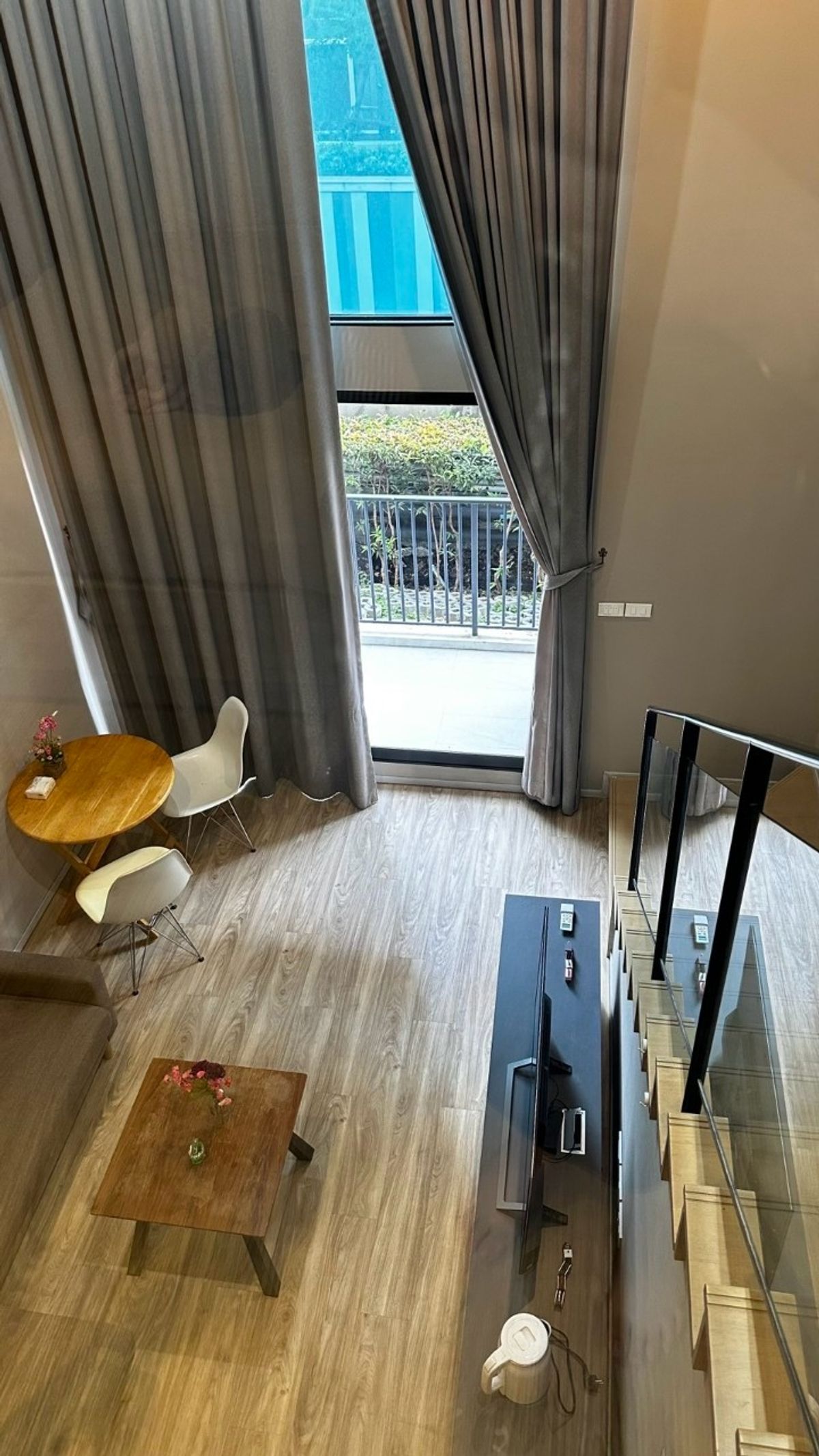 ให้เช่าคอนโดสาทร นราธิวาส : ห้องสวยทำเลดี๊ดี  ให้เช่า Duplex 1 ห้องนอน โครงการ Blossom สาทร ใจกลางเมือง 