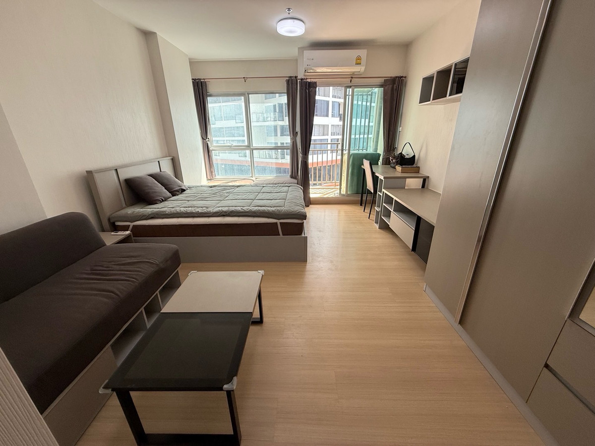 For SaleCondoRama9, Petchburi, RCA : Condo Supalai Vernda Rama 9 💰 Sell with tenants 💰 Studio room, 11th floor, near the Srirat Expressway - MRT Rama 9