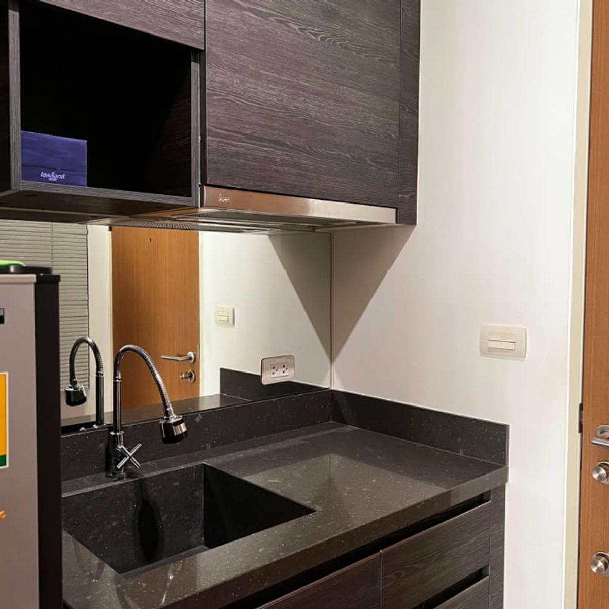 ขายคอนโดสาทร นราธิวาส : ขายด่วน ✨ Quad Sathon ✨ เดินทางสะดวก ใกล้ BTS ช่องนนทรี 300 m (PS65774)