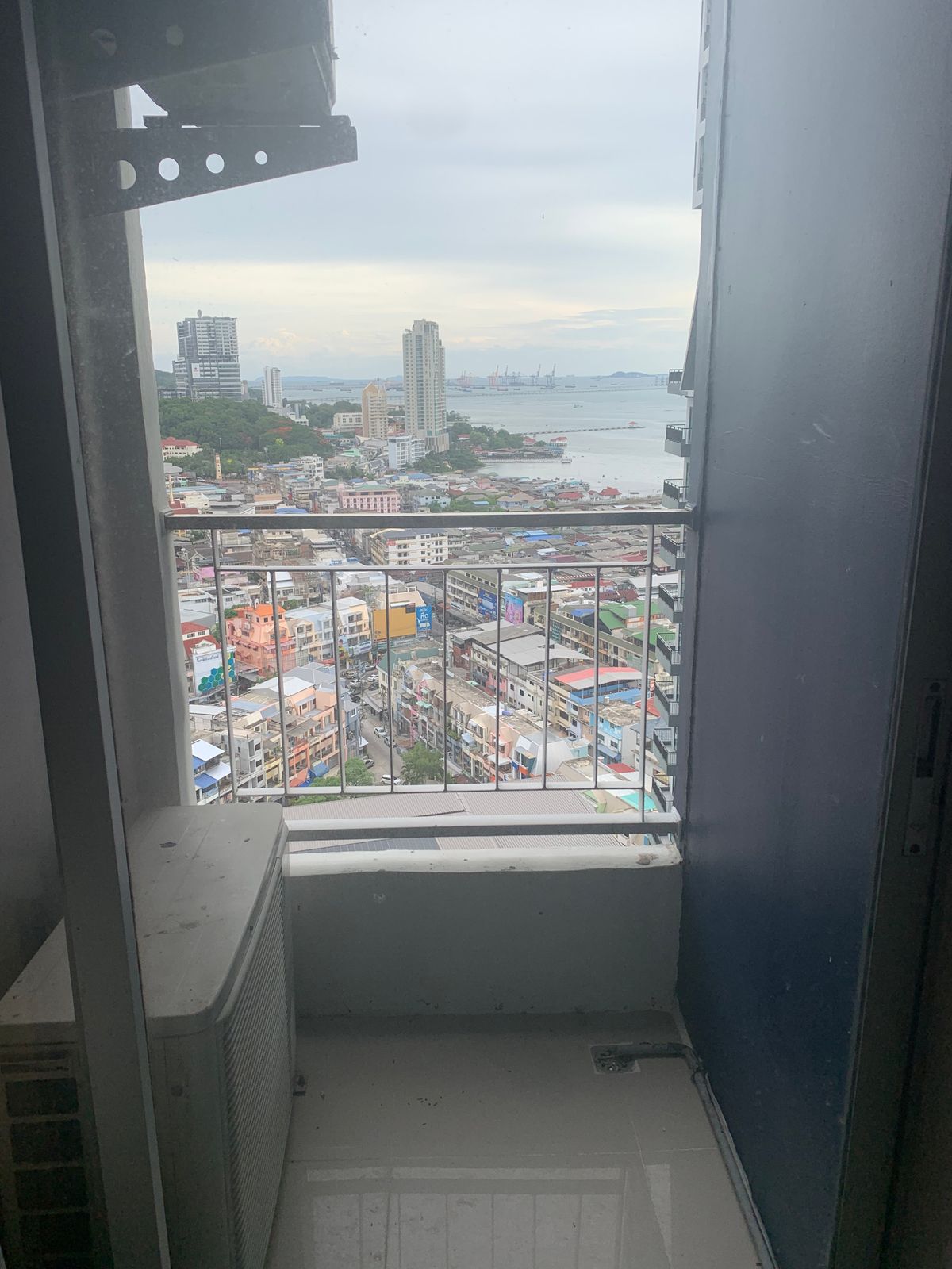 For SaleCondoPattaya, Bangsaen, Chonburi : Foreigner Quota Sold with Ladda Condo View price 1,600,000 baht [OMN0007]