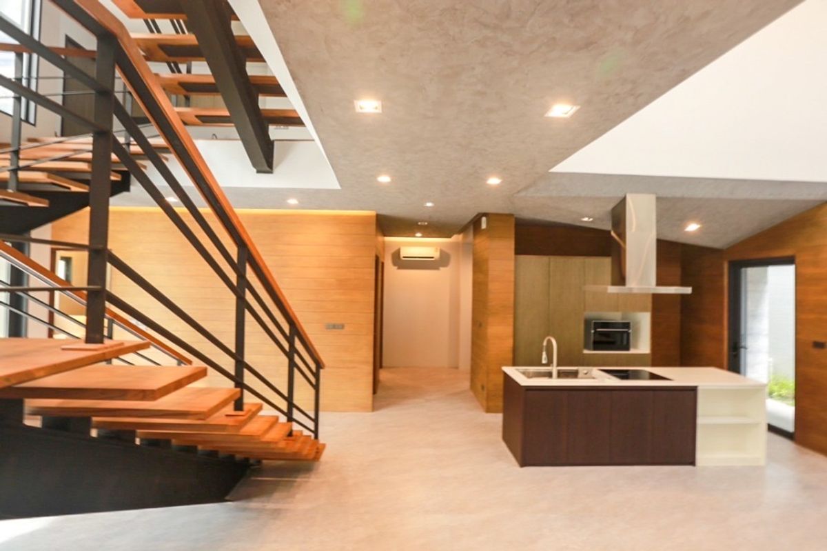 For SaleHouseBang Sue, Wong Sawang, Tao Pun : 📢👇 บ้านเดี่ยว สร้างใหม่ 3 ชั้น พร้อมลิฟท์ และ สระว่ายน้ำเกลือ ในบ้าน สไตล์โมเดิร์น อยู่ในแหล่งชุมชน เดินทางสะดวกหลายเส้นทาง