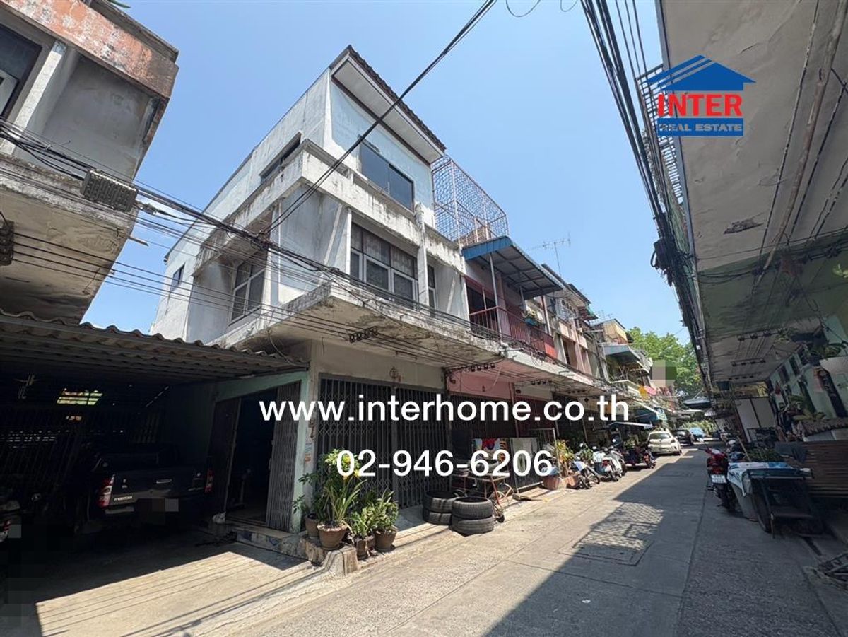 For SaleShop HouseSamut Prakan,Samrong : 3rd floor commercial building, 13 sq.w., commercial building, Soi Tai Ban Soi 9, Sukhumvit Road, Tai Ban Mueang Road, Samut Prakan, Samut Prakan