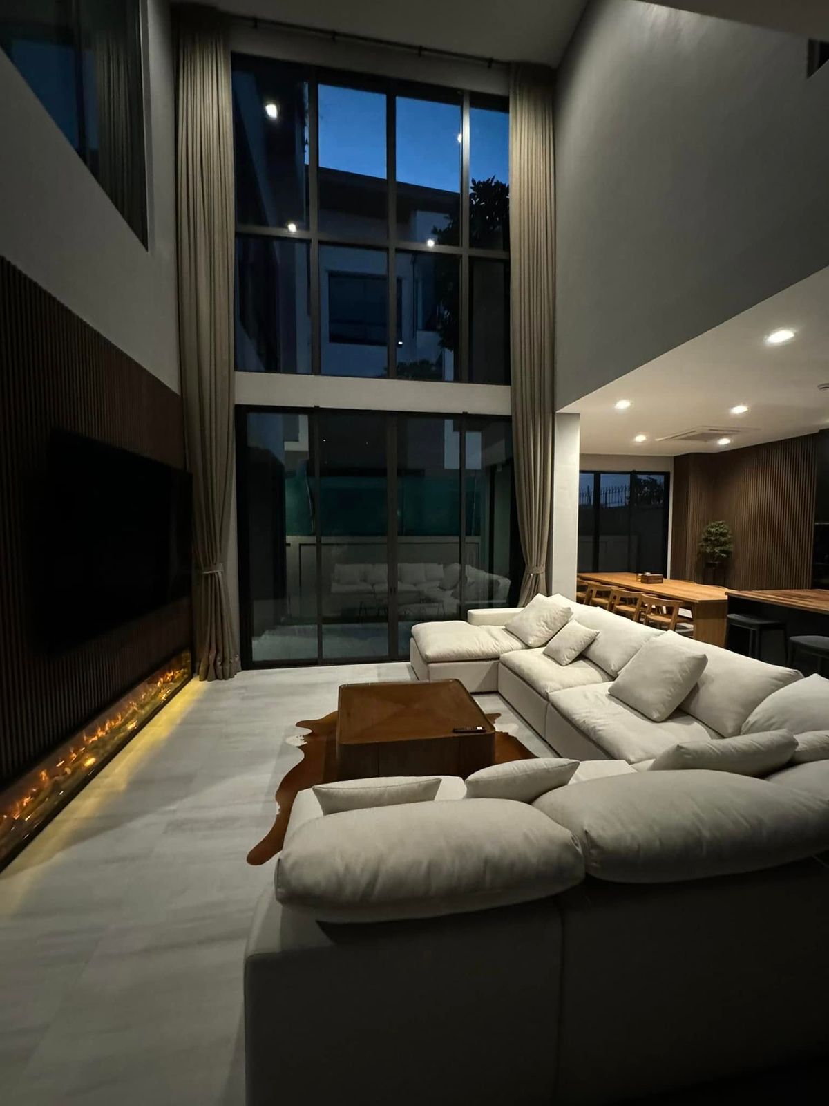 For RentHousePattanakan, Srinakarin : For rent 2-storey house, 4 bedrooms, The Gentry Cultivar Rama 9 project [HV250104]