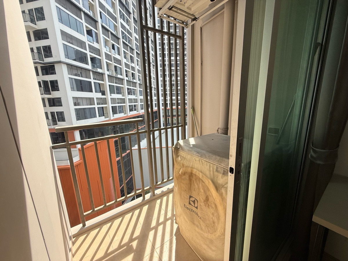 For SaleCondoRama9, Petchburi, RCA : Condo Supalai Vernda Rama 9 💰 Sell with tenants 💰 Studio room, 11th floor, near the Srirat Expressway - MRT Rama 9