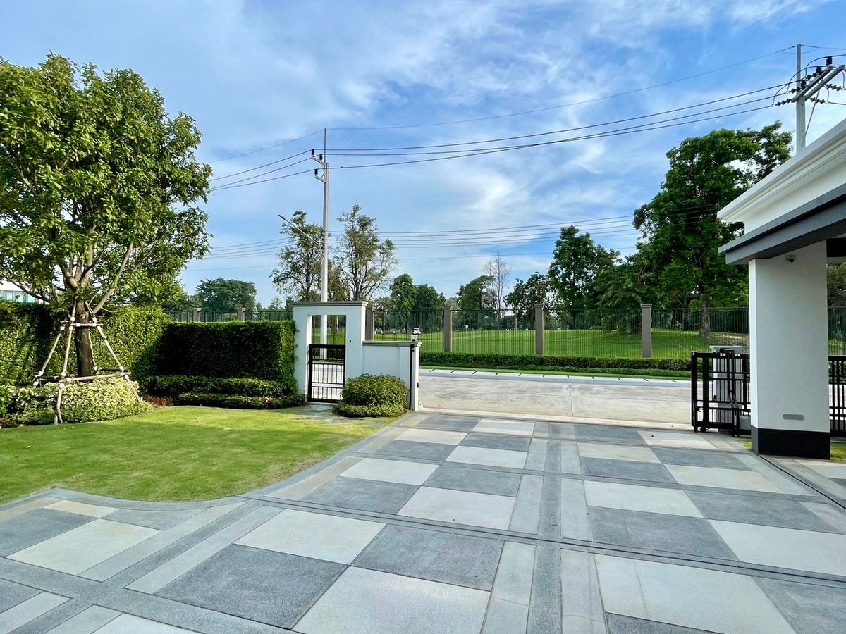 ขายบ้านปทุมธานี รังสิต ธรรมศาสตร์ : 🌳เศรษฐสิริ กรุงเทพ-ปทุมธานี2 ลดพิเศษ 10 ล้าน แปลงใหญ่วิวสนามกอล์ฟเต็มตาแปลงสุดท้าย 📲 𝟎𝟔𝟒-𝟕𝟗𝟒𝟒𝟐𝟔𝟑(คุณน้ำ) 