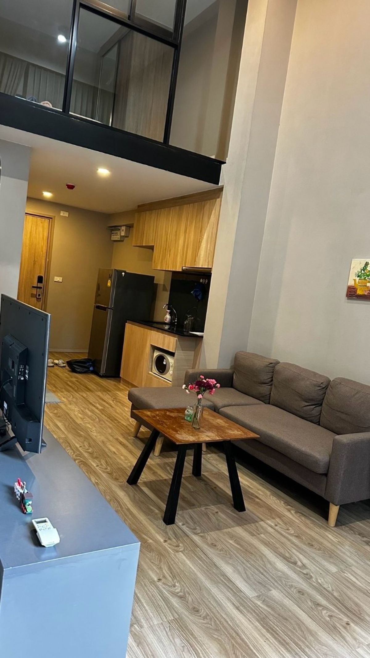 ให้เช่าคอนโดสาทร นราธิวาส : ห้องสวยทำเลดี๊ดี  ให้เช่า Duplex 1 ห้องนอน โครงการ Blossom สาทร ใจกลางเมือง 