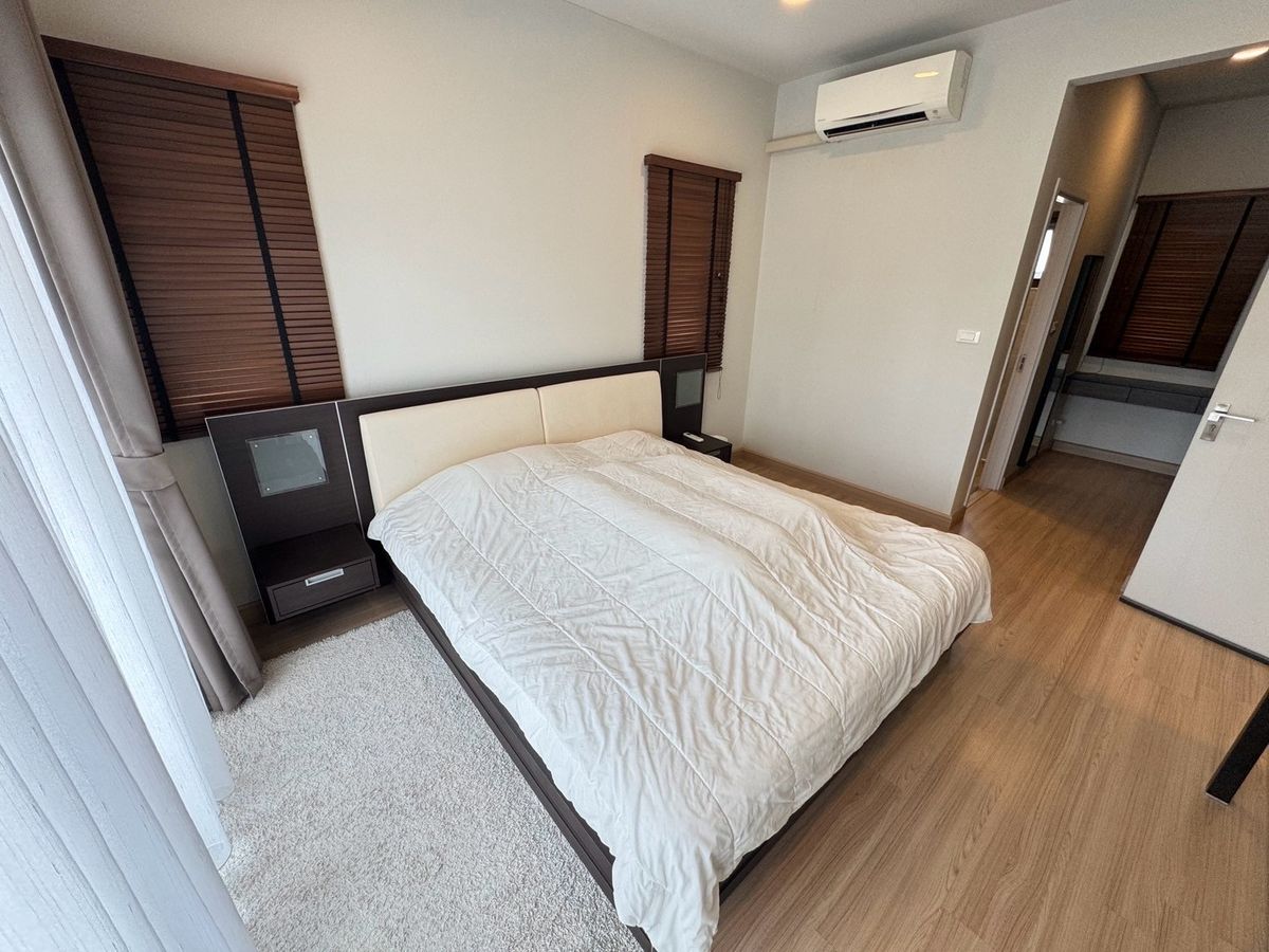 ขายบ้านสมุทรปราการ สำโรง : ขายบ้านเดี่ยวใกล้สนามบิน 3ห้องนอน 3ห้องน้ำ หลังริม ทิศเหนือ บ้านสวยมาก แถมเฟอร์ แถมเครื่องใช้ไฟฟ้าทั้งบ้าน!  โครงการบริทาเนีย บางนา-กม.12