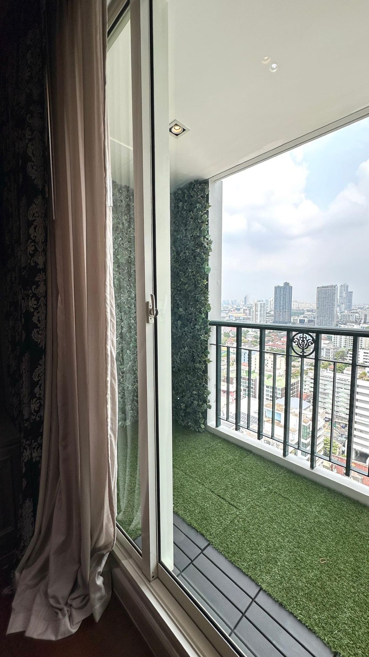 For RentCondoSukhumvit, Asoke, Thonglor : Ivy Thonglor Condo, beautiful room, complete furniture Ready to rent