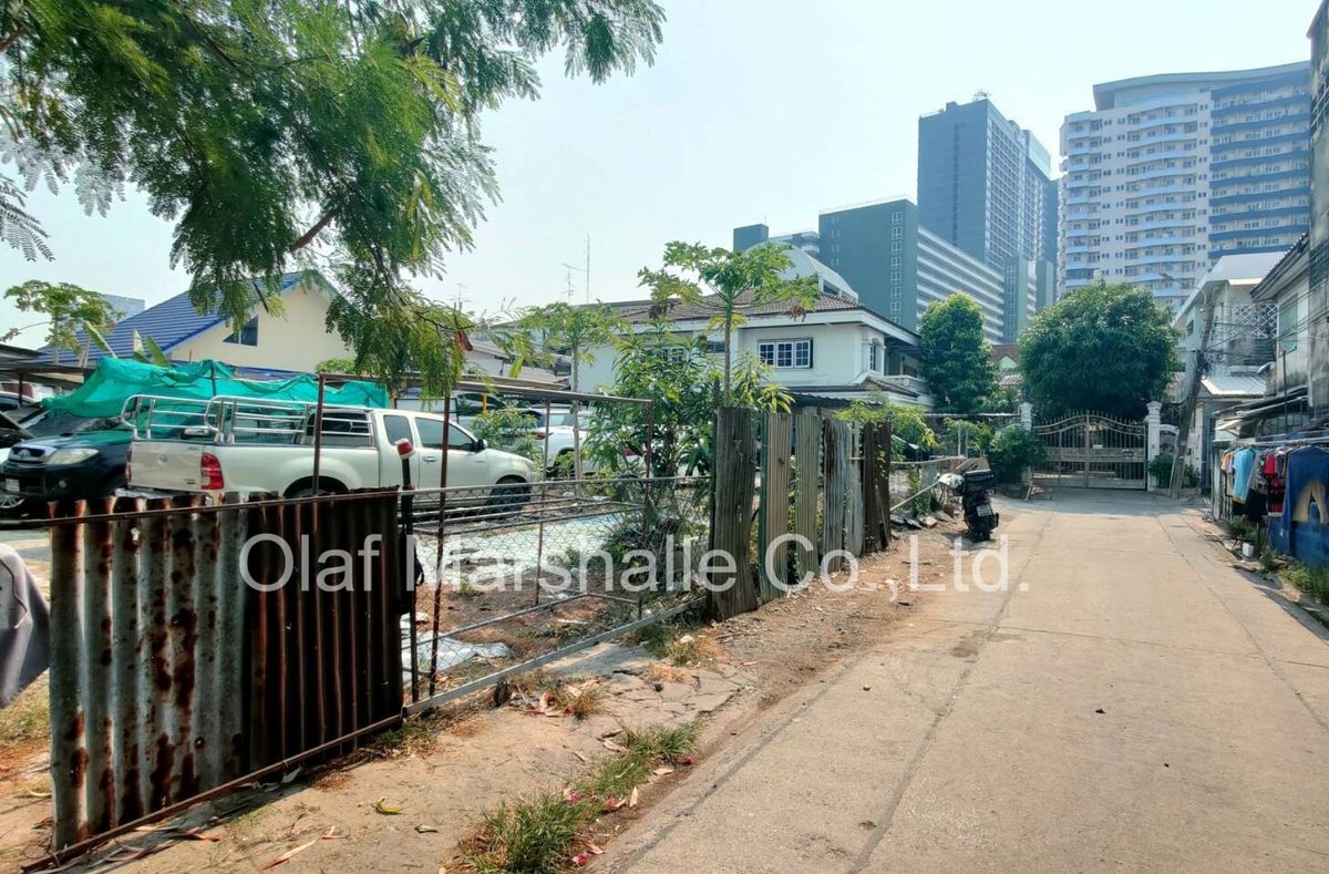 ขายที่ดินลาดพร้าว เซ็นทรัลลาดพร้าว : ราคาพิเศษ! ขายที่ดิน 225 ตร.วา ในซอยลาดพร้าว 1 แยก 15 - 2