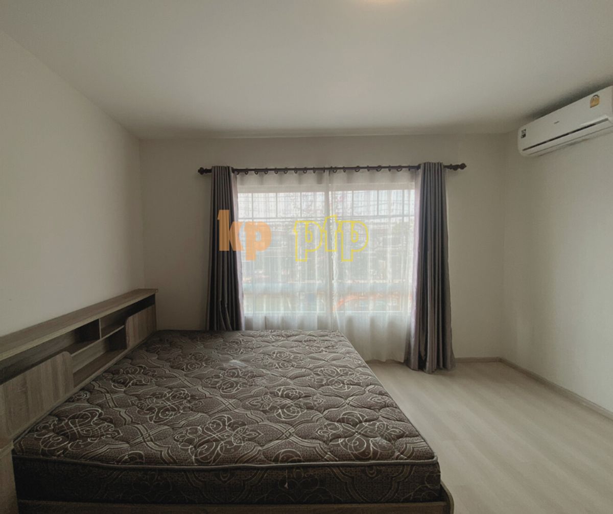 For RentTownhomePathum Thani,Rangsit, Thammasat : ✔️ *** Rent *** ✔️ Indy Rangsit-Klong 2 (Indy Rangsit-Klong 2), a beautiful house, ready to stay 🆗 ✔️ Near Future Rangsit near Bangkok University 🛩️