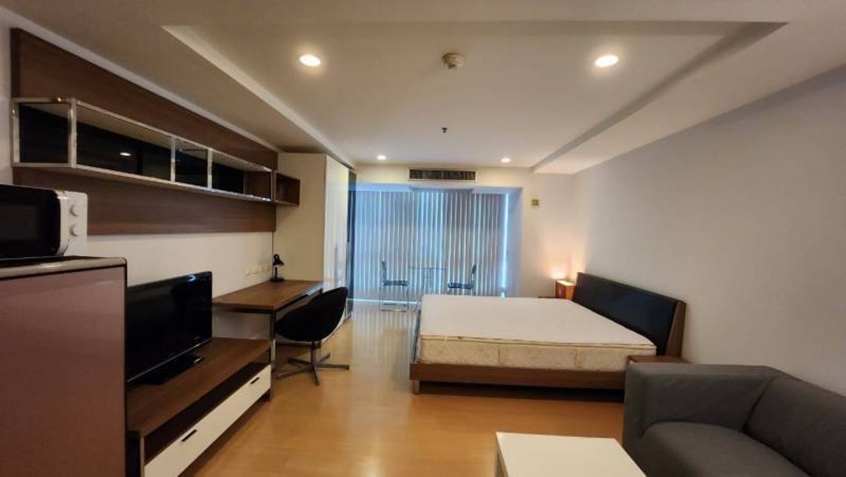 ให้เช่าคอนโดนานา : The Trendy Condominium (เดอะ เทรนดี้ คอนโดมิเนียม)ขนาด 35 ตร มสตูดิโอ 1 ห้องน้ำ