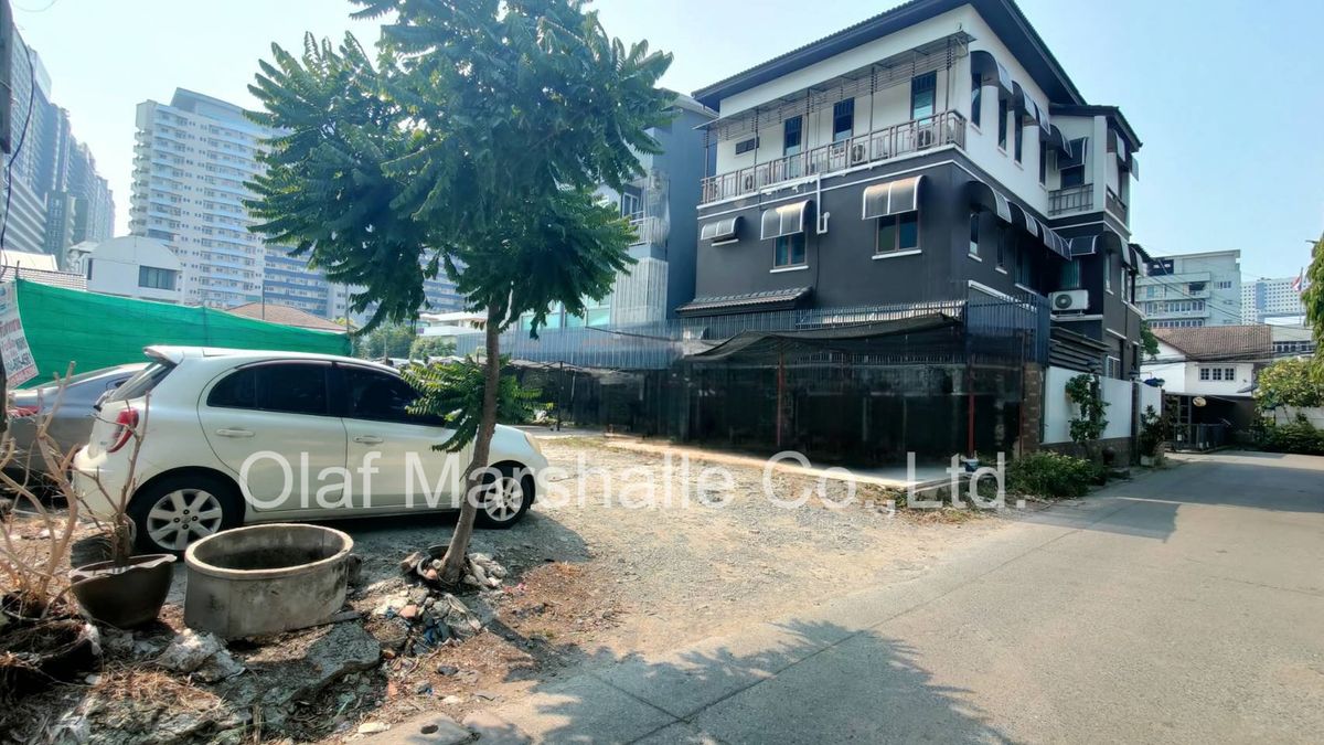 ขายที่ดินลาดพร้าว เซ็นทรัลลาดพร้าว : ราคาพิเศษ! ขายที่ดิน 123 ตร.วา ในซอยลาดพร้าว 1 แยก 15