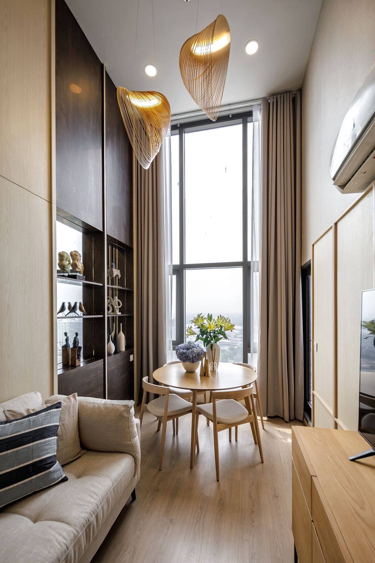 ให้เช่าคอนโดคลองเตย กล้วยน้ำไท : 🔥ให้เช่าด่วน🔥คอนโด  Life Rama 4 - Asoke ห้อง Vertiplex 2 bed 1 bath  ขนาด 52 ตร.ม. ชั้น 34 ห้องสวย ส่วนกลางจัดเต็ม ใกล้MRTศูนย์สิริกิติ์