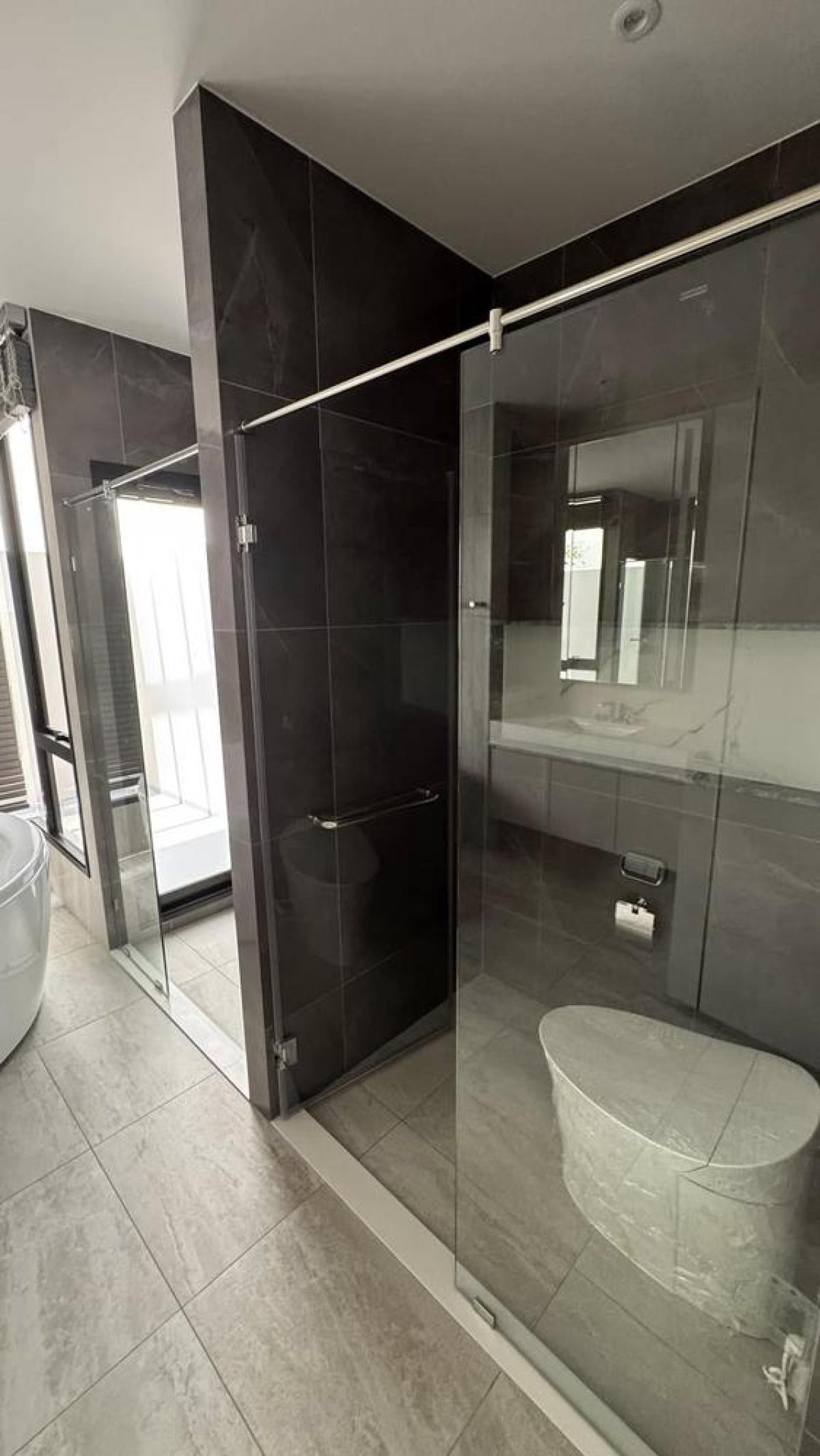 For RentHousePattanakan, Srinakarin : Luxury Home for Rent Krungthep Kreetha