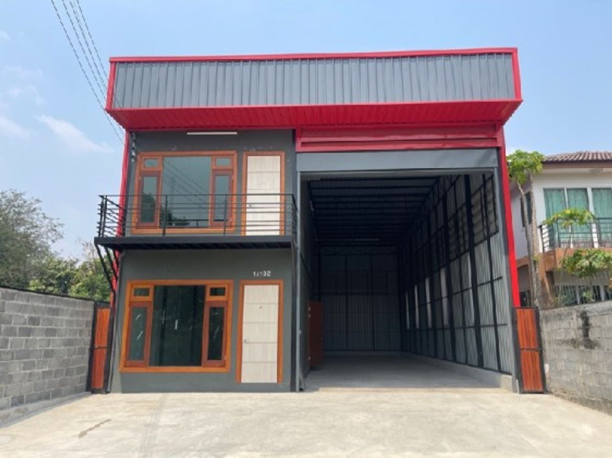 ให้เช่าโกดังปทุมธานี รังสิต ธรรมศาสตร์ : โทร. 081-632-0632 ให้เช่า โกดังพร้อมสำนักงาน สร้างใหม่ / ลำลูกกา คลอง 4 ซอยไสวประชาราษฎร์ เข้าซอยไม่ลึก พื้นที่ 220 ตารางเมตร / รถใหญ่เข้าออกสะดวก / จอดรถ 3-5 คัน