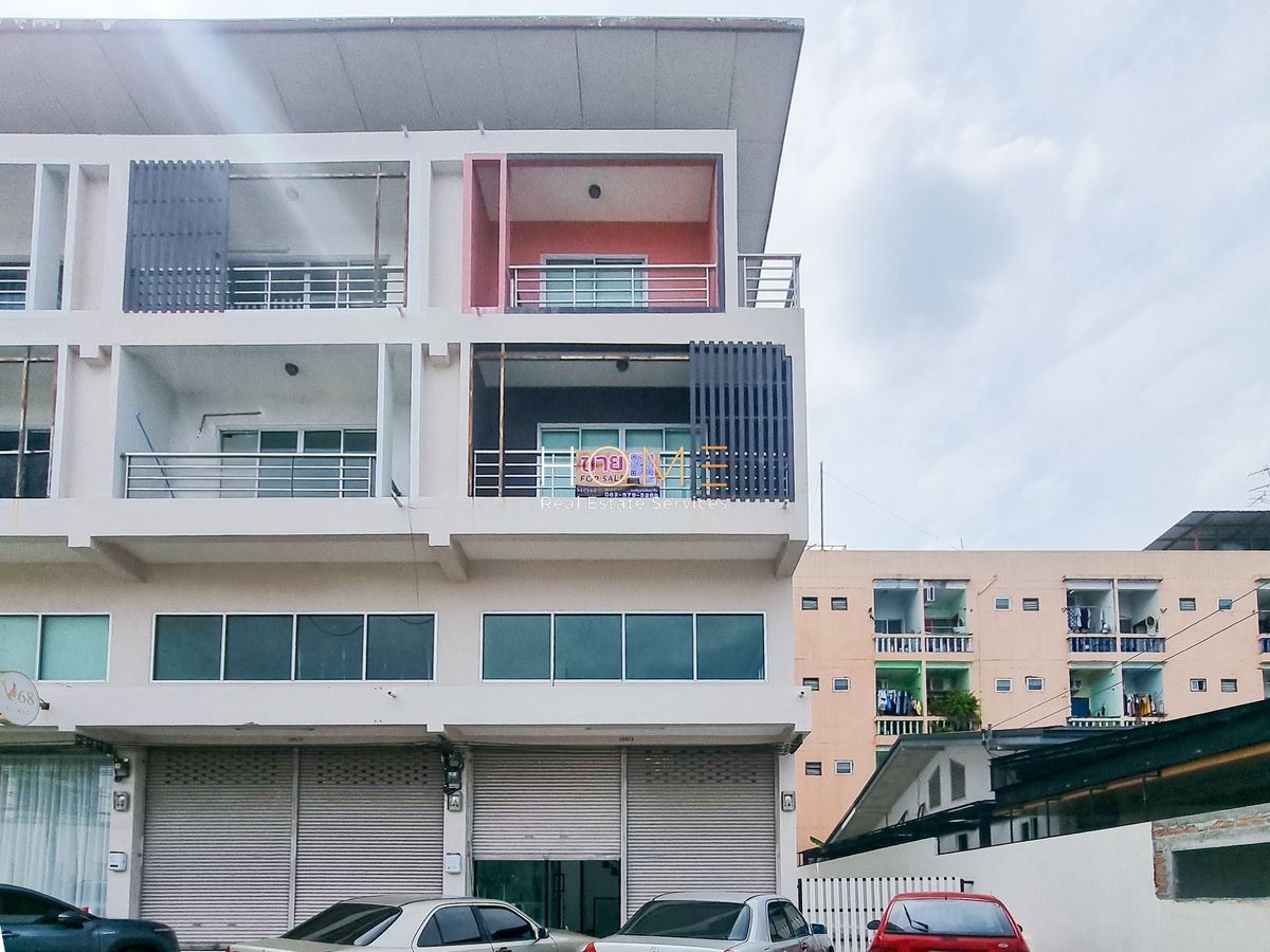 For RentShop HouseRamkhamhaeng, Hua Mak : Commercial building, Town, In Town / 3 floors (rent) Jang242, Commercial Building Town in Town / 3 Floors (For Rent) Jang242