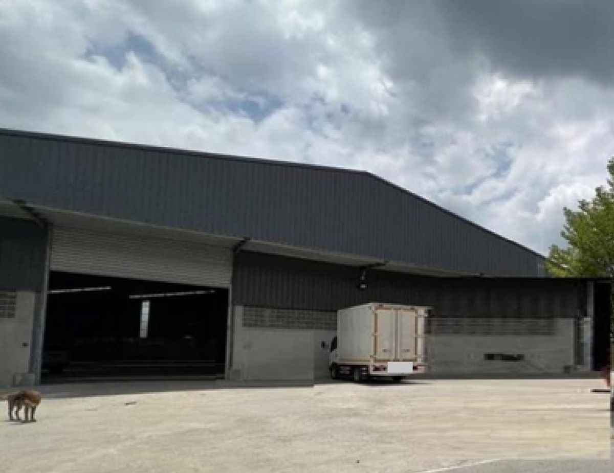 For RentWarehouseRama5, Ratchapruek, Bangkruai : For Rent for rent, warehouse with large offices, 1450 square meters, Nakhon In Road, Bang Kruai, near Lotes, Nakhon In.