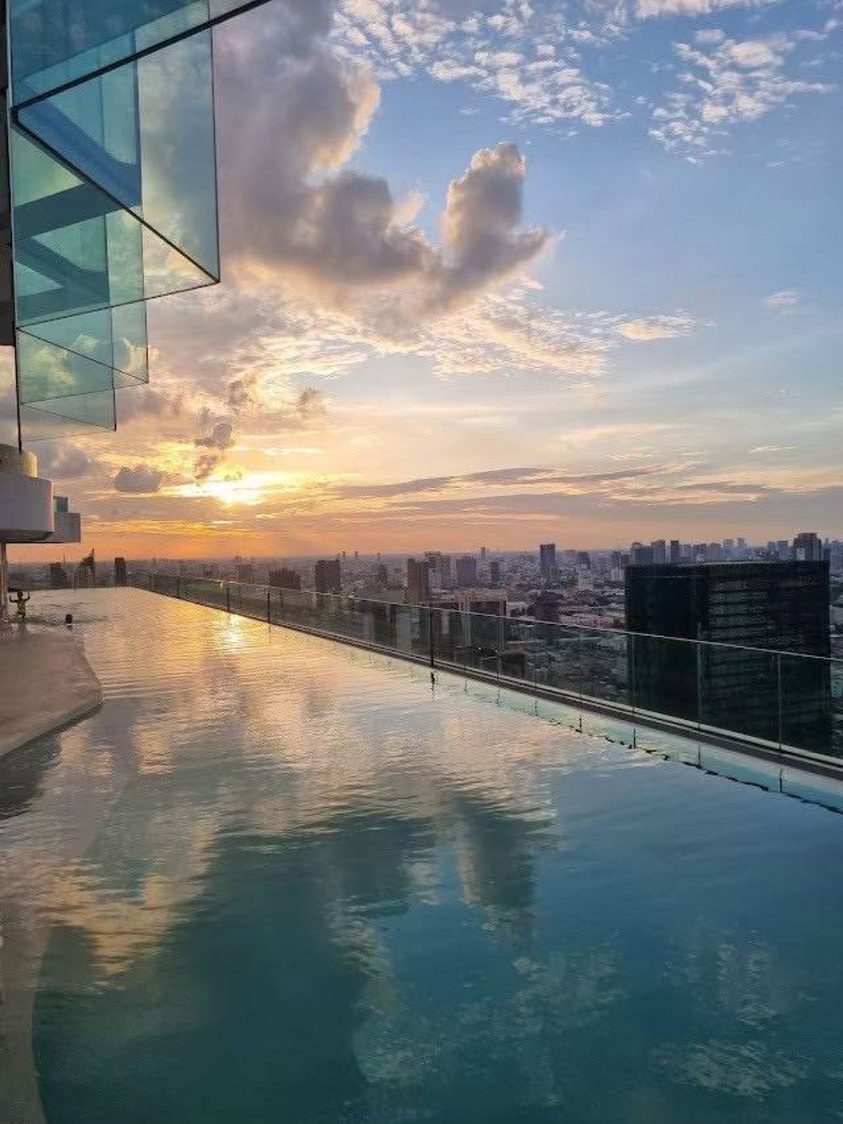 ให้เช่าคอนโดพระราม 9 เพชรบุรีตัดใหม่ RCA : For RENT🎉 Life Asoke Rama 9 🎉ห้องใหญ่ ใกล้ cantral rama 9 #ning16