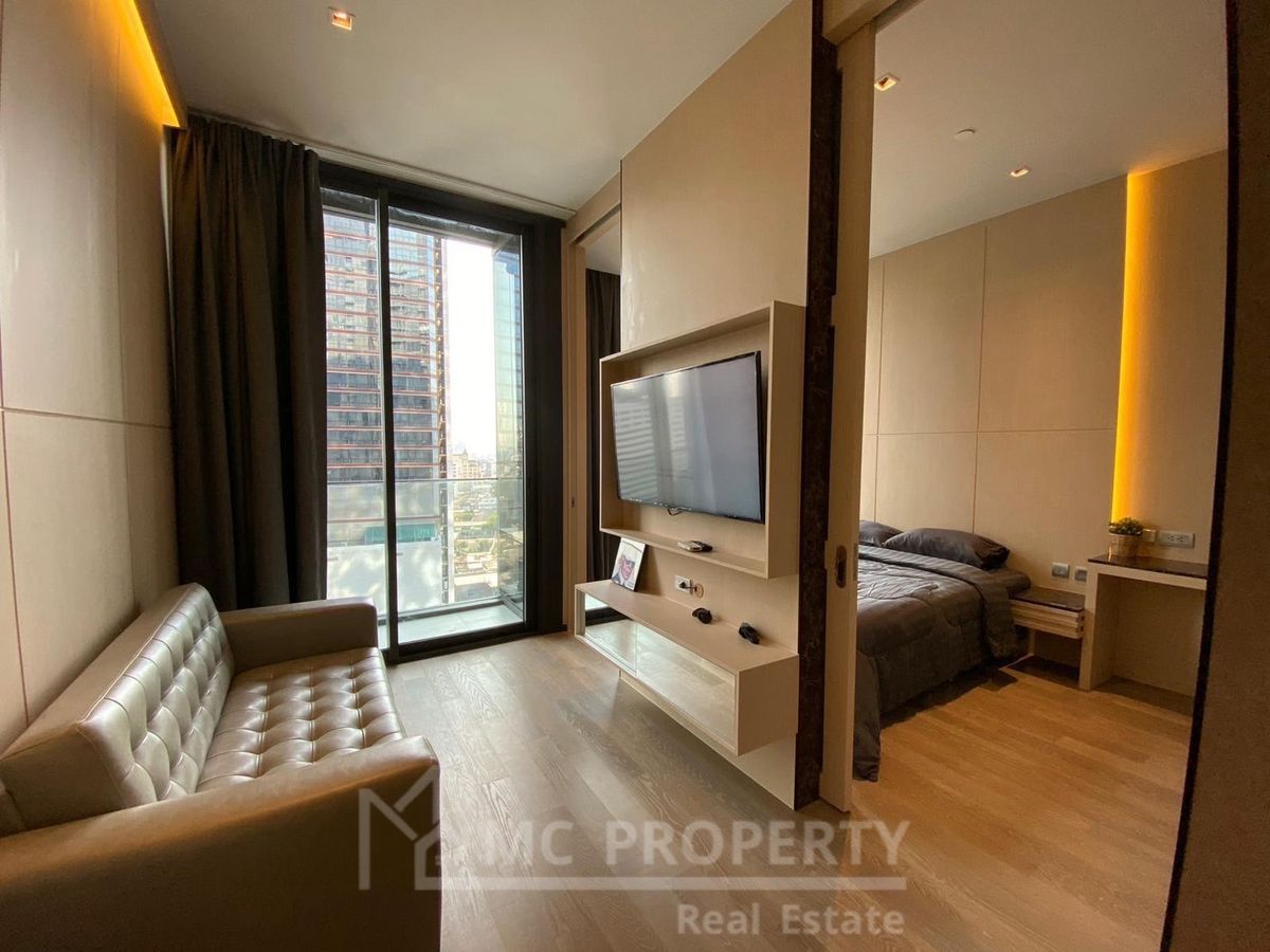 ให้เช่าคอนโดสีลม ศาลาแดง บางรัก : Ashton Silom 2 bedroom 72sqm 20fl++ for rent only 68,000 please contact 0816878954