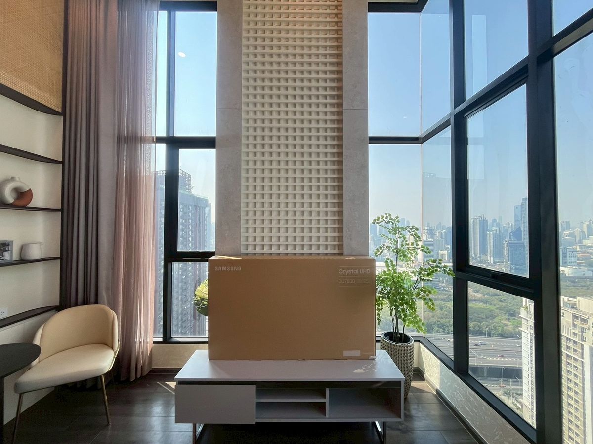 For RentCondoRama9, Petchburi, RCA : New Corner Unit for Rent - 𝐊𝐧𝐢𝐠𝐡𝐭𝐛𝐫𝐢𝐠𝐞 𝐒𝐩𝐚𝐜𝐞 9