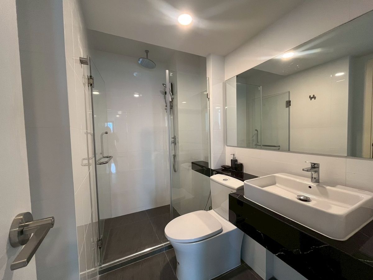 For RentCondoRama9, Petchburi, RCA : New Corner Unit for Rent - 𝐊𝐧𝐢𝐠𝐡𝐭𝐛𝐫𝐢𝐠𝐞 𝐒𝐩𝐚𝐜𝐞 9