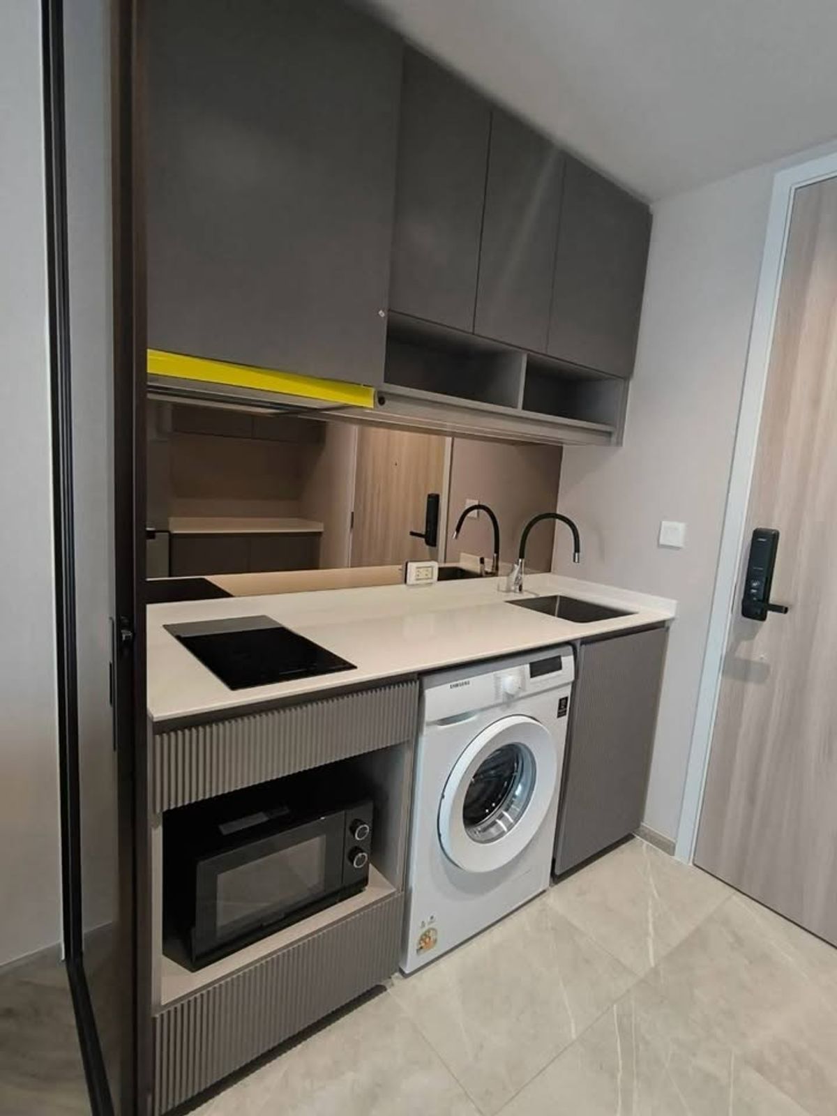 ให้เช่าคอนโดสุขุมวิท อโศก ทองหล่อ : คอนโด Chapter Thonglor 25 ห้องสวย เฟอร์นิเจอร์ครบ พร้อมเช่าอยู่