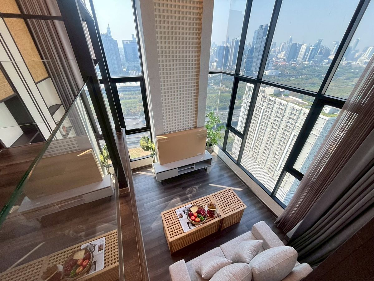 For RentCondoRama9, Petchburi, RCA : New Corner Unit for Rent - 𝐊𝐧𝐢𝐠𝐡𝐭𝐛𝐫𝐢𝐠𝐞 𝐒𝐩𝐚𝐜𝐞 9