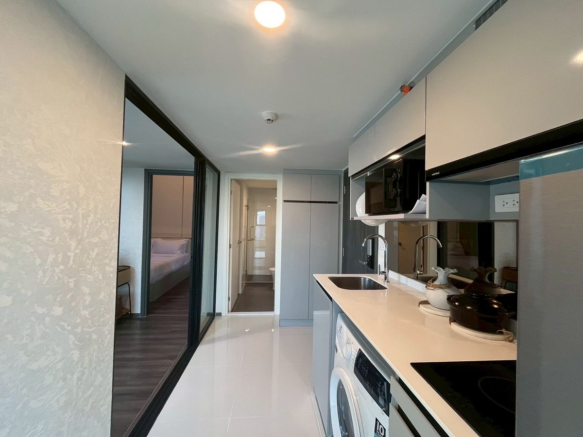 For RentCondoRama9, Petchburi, RCA : New Corner Unit for Rent - 𝐊𝐧𝐢𝐠𝐡𝐭𝐛𝐫𝐢𝐠𝐞 𝐒𝐩𝐚𝐜𝐞 9