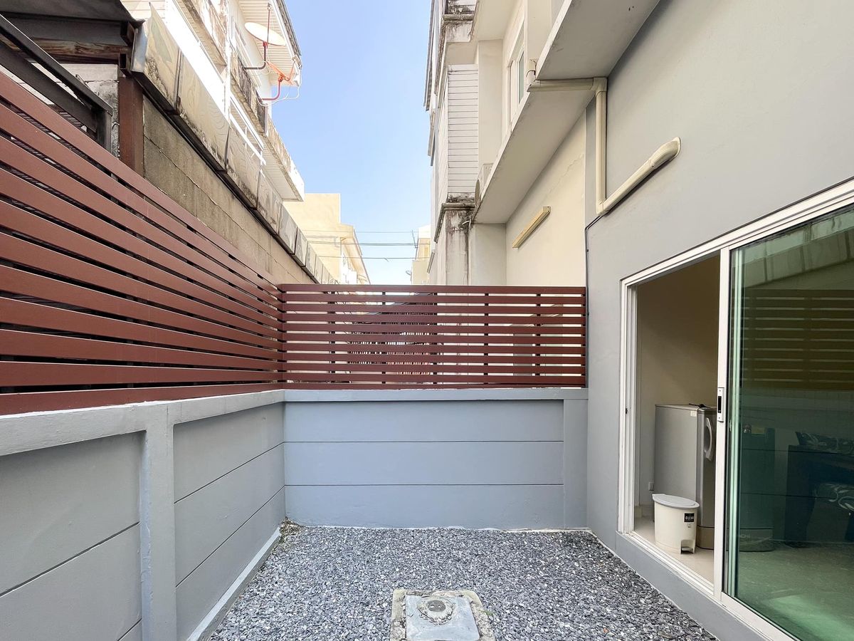 For SaleTownhomeLadkrabang, Suwannaphum Airport : The Metro Rama 9 /3 Bedrooms (Sale), The Metro Rama 9 /3 Bedrooms (For Sale) FON005