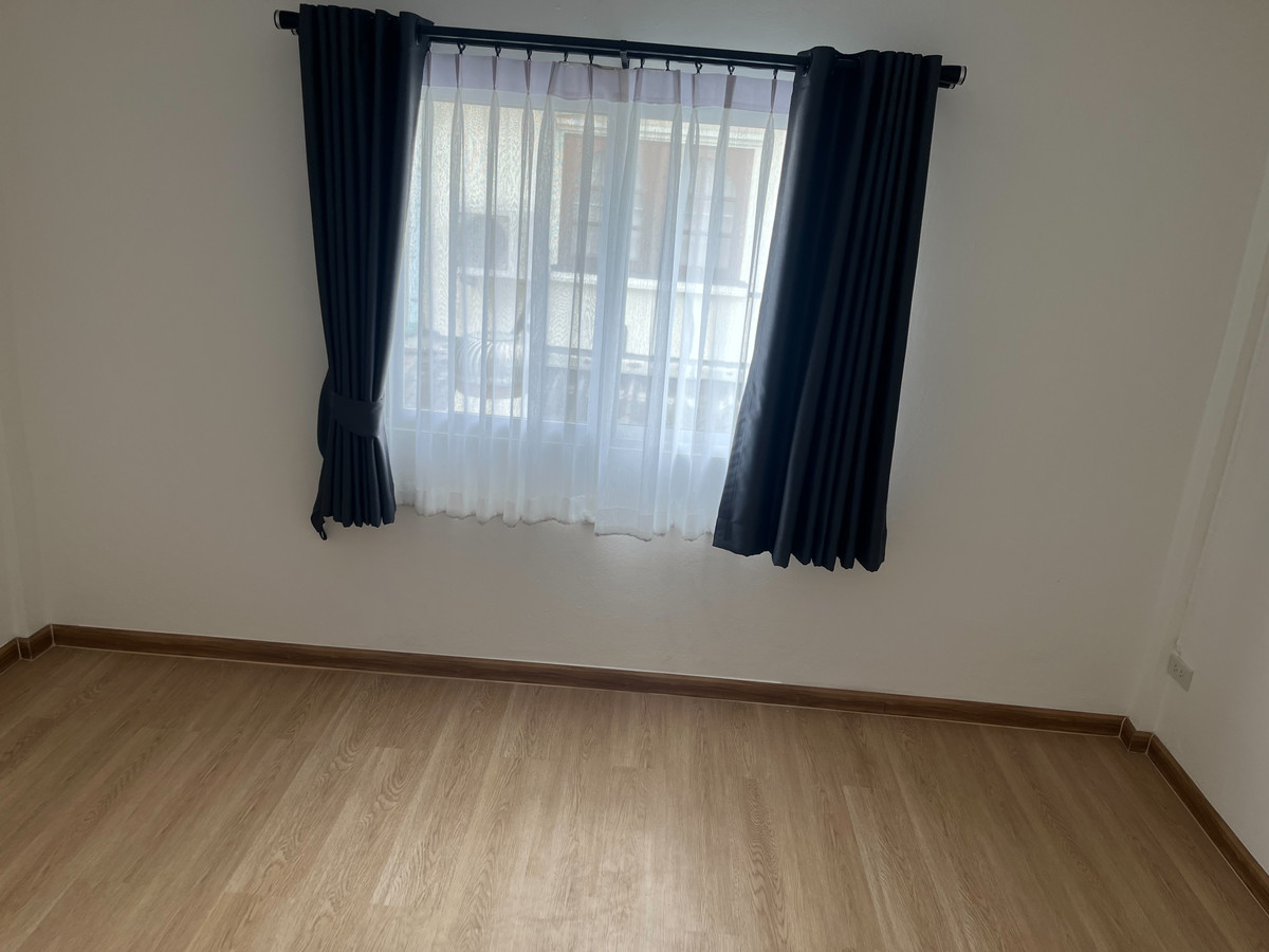 For SaleTownhomePattanakan, Srinakarin : P-2707 Urgent sale! The Master, Suan Luang Rama 9, good location, convenient to travel next to the main road.