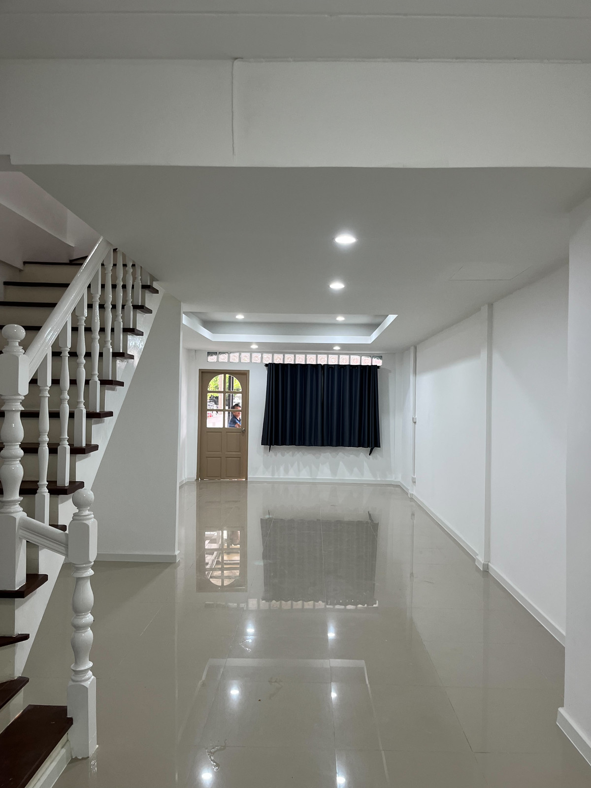 ขายทาวน์โฮมพัฒนาการ ศรีนครินทร์ : P-2707 ขายด่วน ! บ้านรีโนเวทใหม่ เดอะมาสเตอร์ สวนหลวง ร.9 ทำเลดี เดินทางสะดวก ติดถนนใหญ่