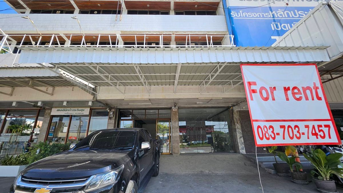 ให้เช่าอาคารพาณิชย์ลาดกระบัง สุวรรณภูมิ : ให้เช่าอาคารพาณิชย์ 2 คูหา 3 ชั้นครึ่ง ติดถนนอ่อนนุช ที่จอดรถสะดวก เหมาะสำหรับค้าขาย