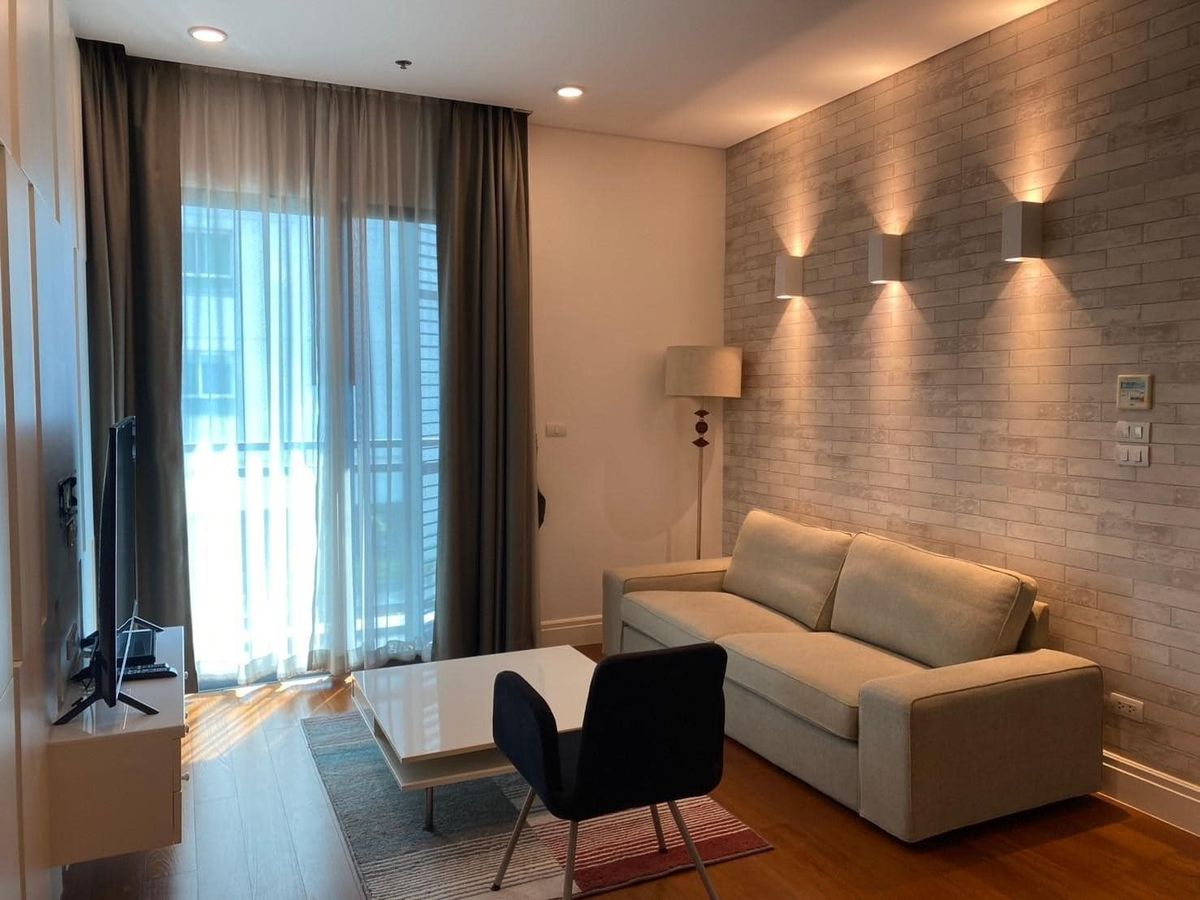For SaleCondoSukhumvit, Asoke, Thonglor : 1-BR Condo at Bright Sukhumvit 24 Condominium near BTS Phrom Phong (2044760)