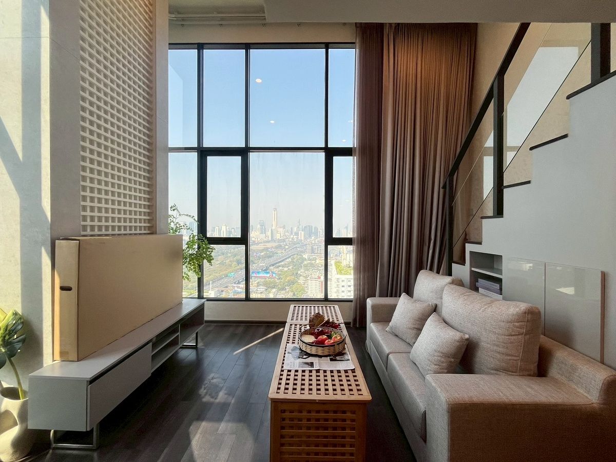 ให้เช่าคอนโดพระราม 9 เพชรบุรีตัดใหม่ RCA : New Corner Unit for Rent - 𝐊𝐧𝐢𝐠𝐡𝐭𝐛𝐫𝐢𝐠𝐞 𝐒𝐩𝐚𝐜𝐞 𝐑𝐚𝐦𝐚 9 