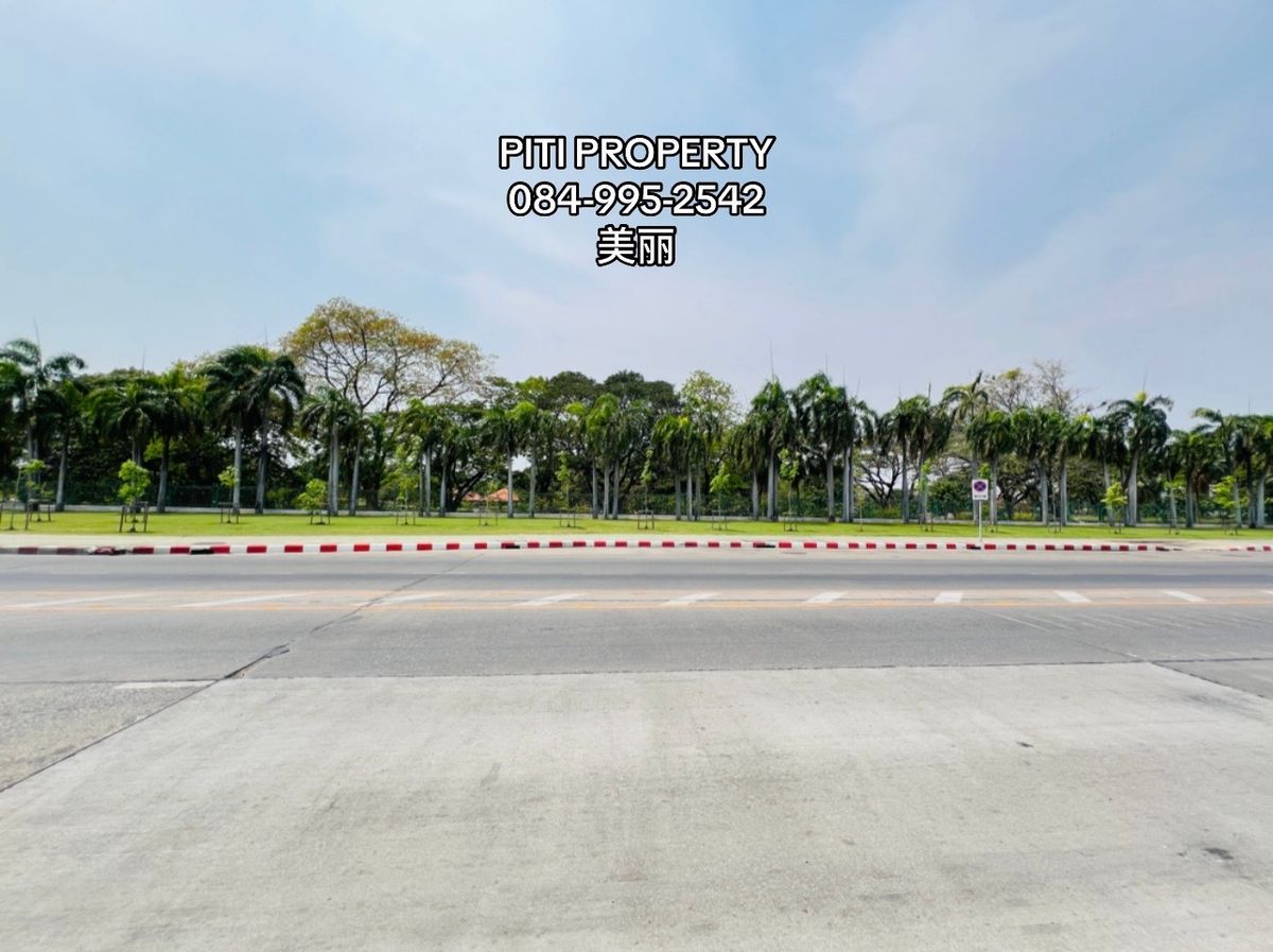 For SaleLandPattanakan, Srinakarin : Land for sale in front of Suan Luang Rama 9