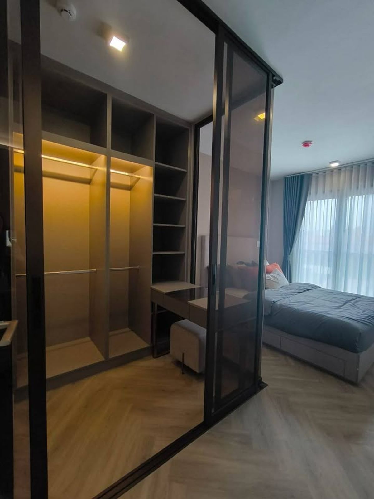 ให้เช่าคอนโดสุขุมวิท อโศก ทองหล่อ : คอนโด Chapter Thonglor 25 ห้องสวย เฟอร์นิเจอร์ครบ พร้อมเช่าอยู่