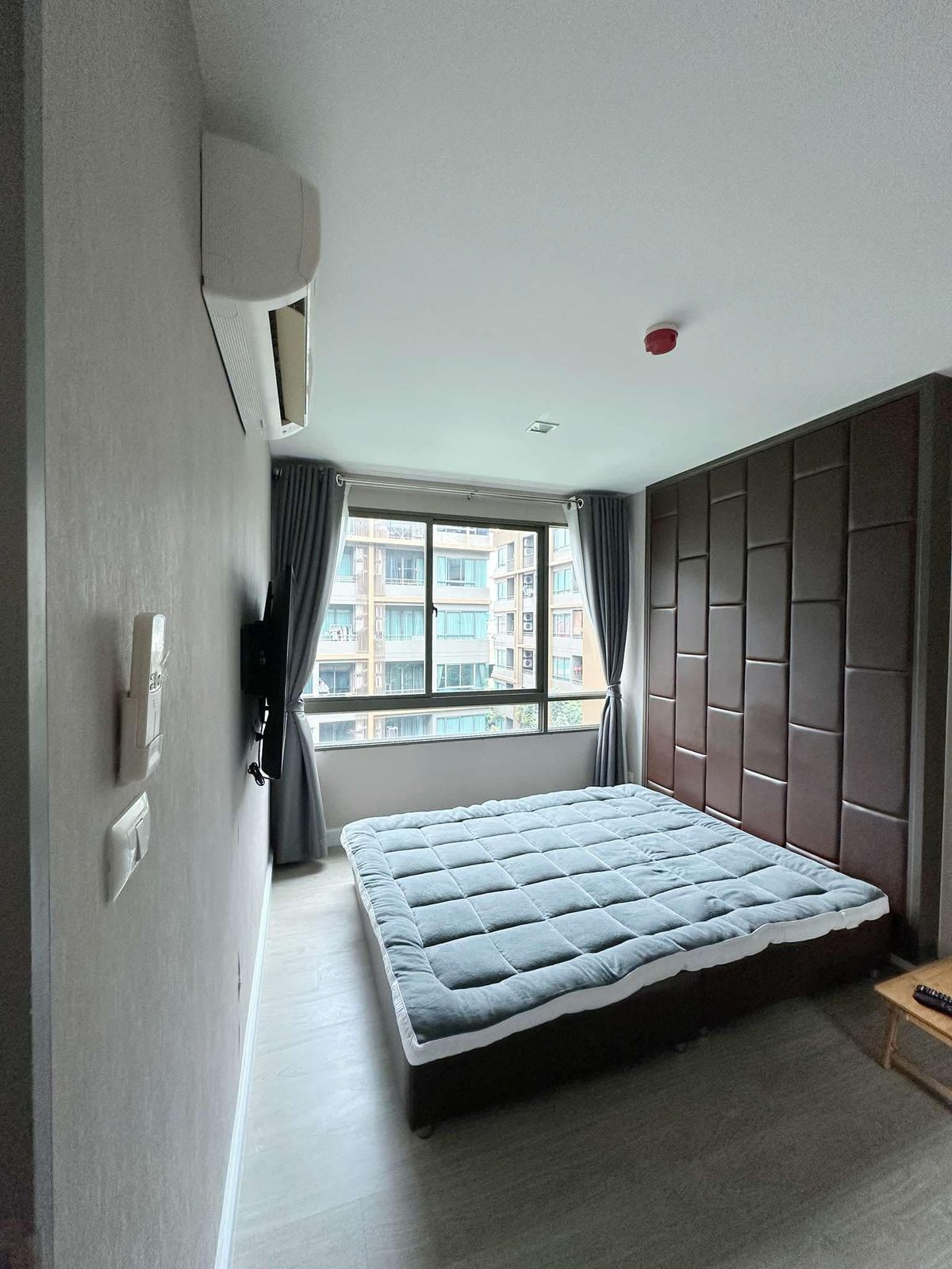 For SaleCondoRatchadapisek, Huaikwang, Suttisan : 1-BR Condo at Metro Luxe Ratchada near MRT Huai Khwang (2054687)