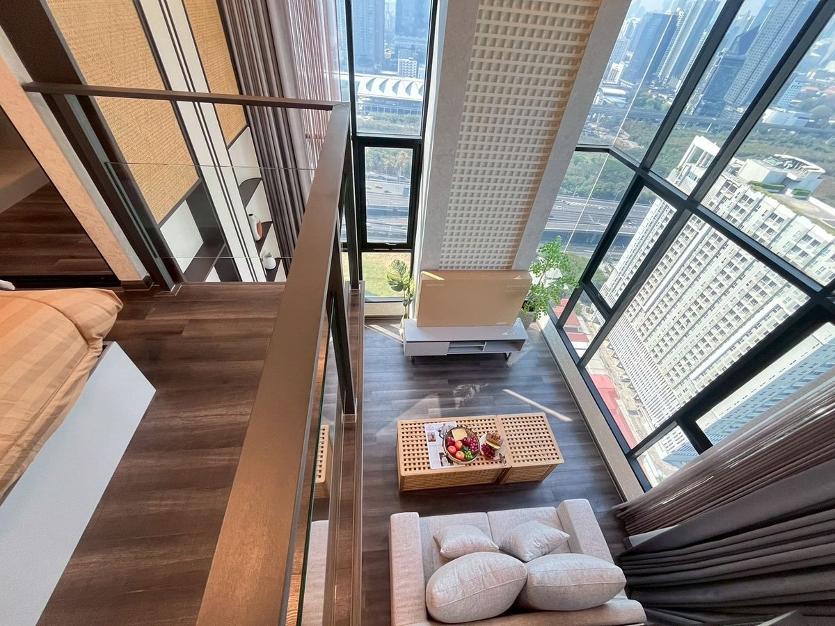 For RentCondoRama9, Petchburi, RCA : New Corner Unit for Rent - 𝐊𝐧𝐢𝐠𝐡𝐭𝐛𝐫𝐢𝐠𝐞 𝐒𝐩𝐚𝐜𝐞 9