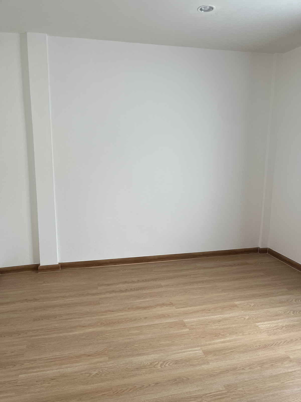 For SaleTownhomePattanakan, Srinakarin : P-2707 Urgent sale! The Master, Suan Luang Rama 9, good location, convenient to travel next to the main road.