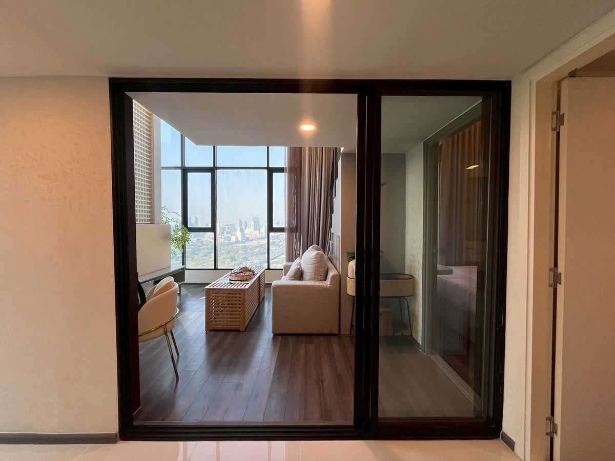 For RentCondoRama9, Petchburi, RCA : New Corner Unit for Rent - 𝐊𝐧𝐢𝐠𝐡𝐭𝐛𝐫𝐢𝐠𝐞 𝐒𝐩𝐚𝐜𝐞 9